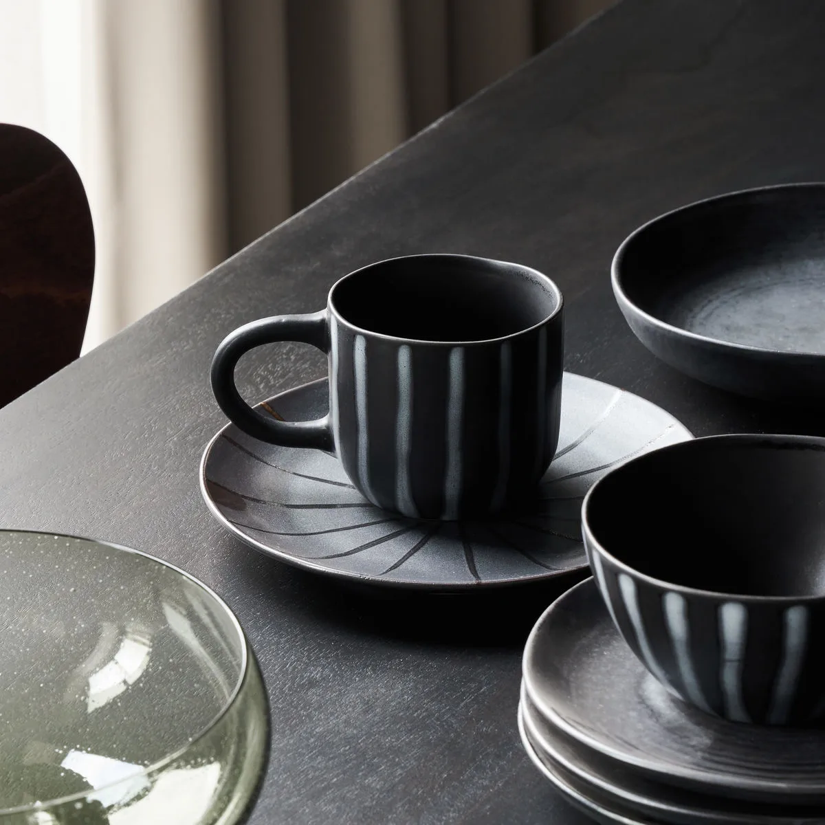 Line 杯子 30 cl, 黑色-褐色 House Doctor