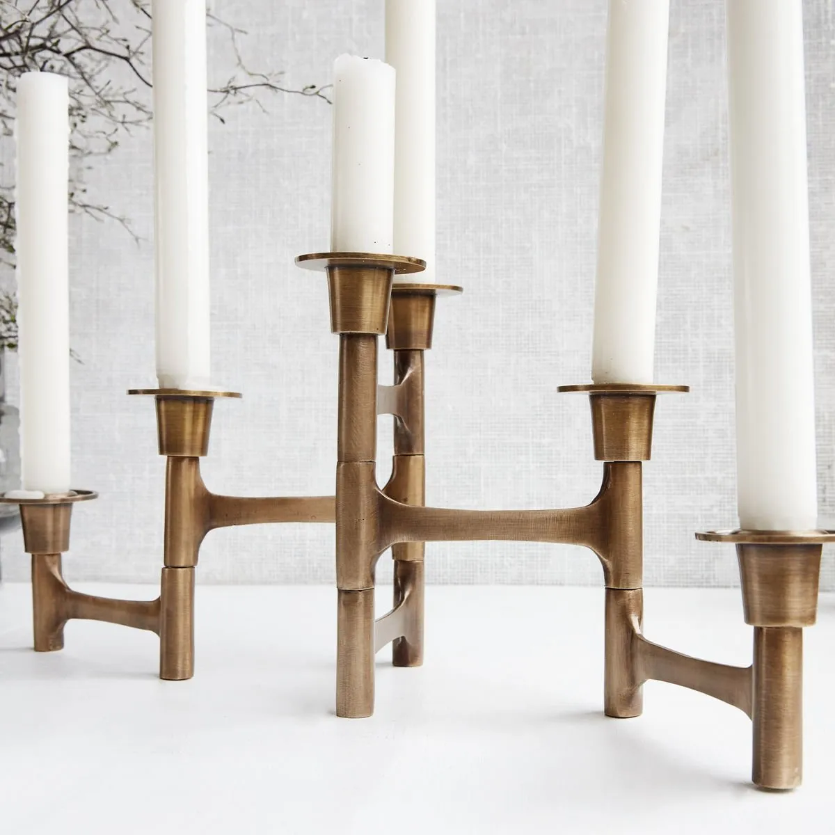 Move 烛台 , brass House Doctor