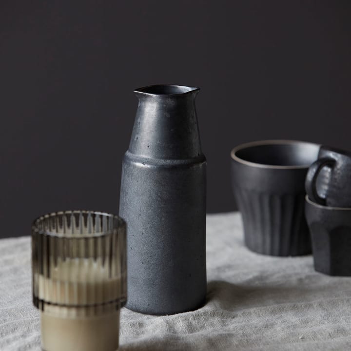 Pion carafe 18 cm, 黑色-棕色 House Doctor