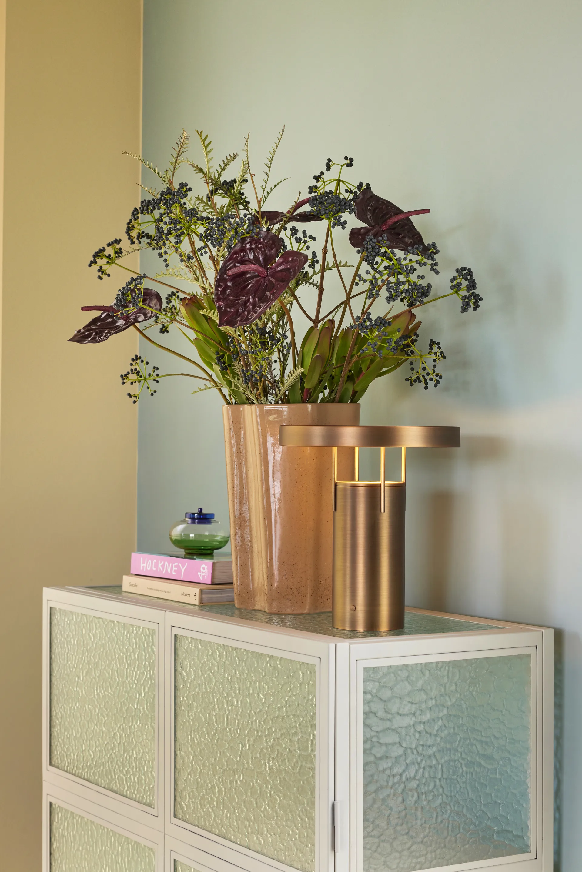 BringMe 便携 台灯, Burnished 黄铜 Hübsch Interior