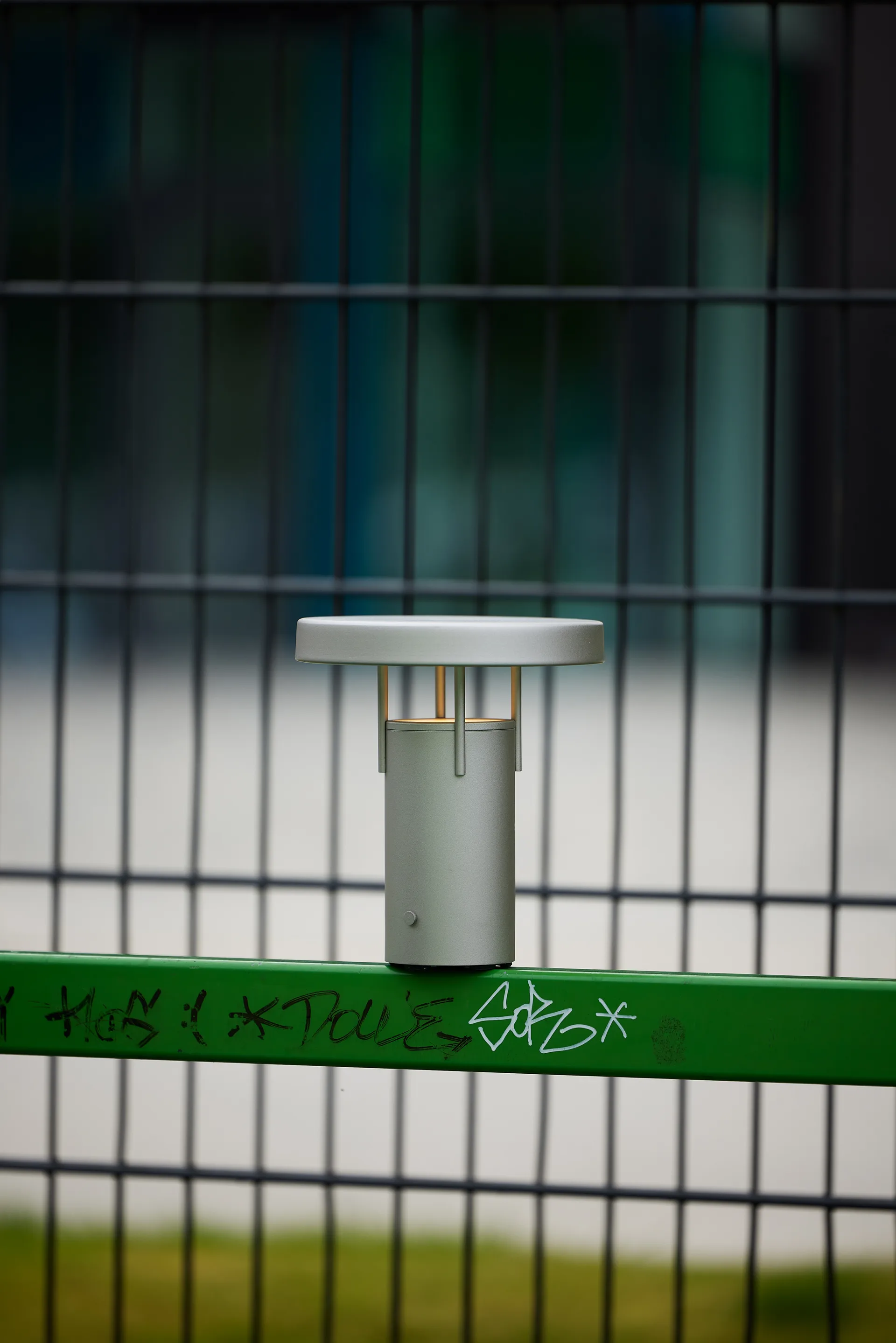 BringMe mini 便携 台灯, Metallic 沙色 Hübsch Interior