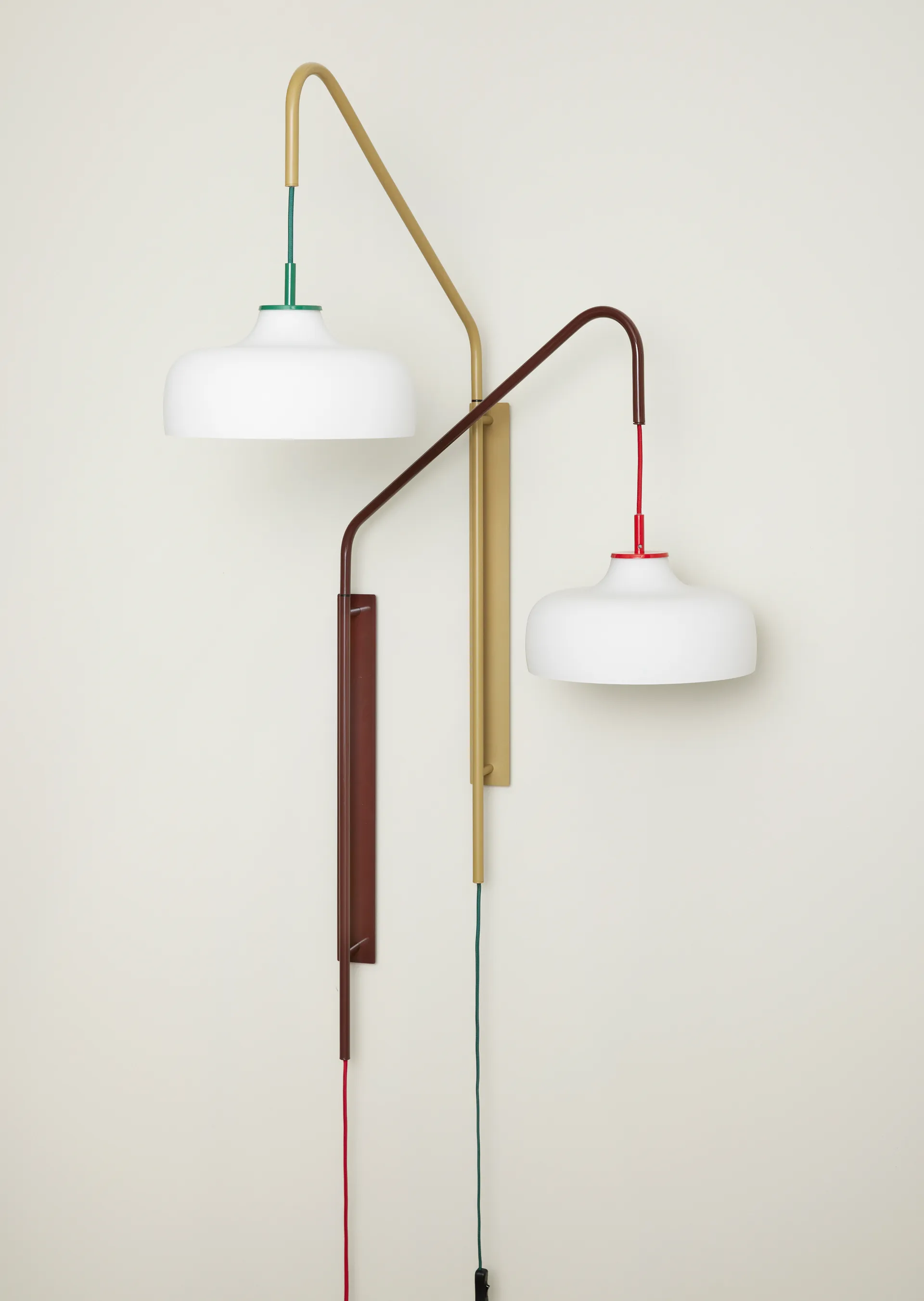 Current 壁灯, 红色 Hübsch Interior