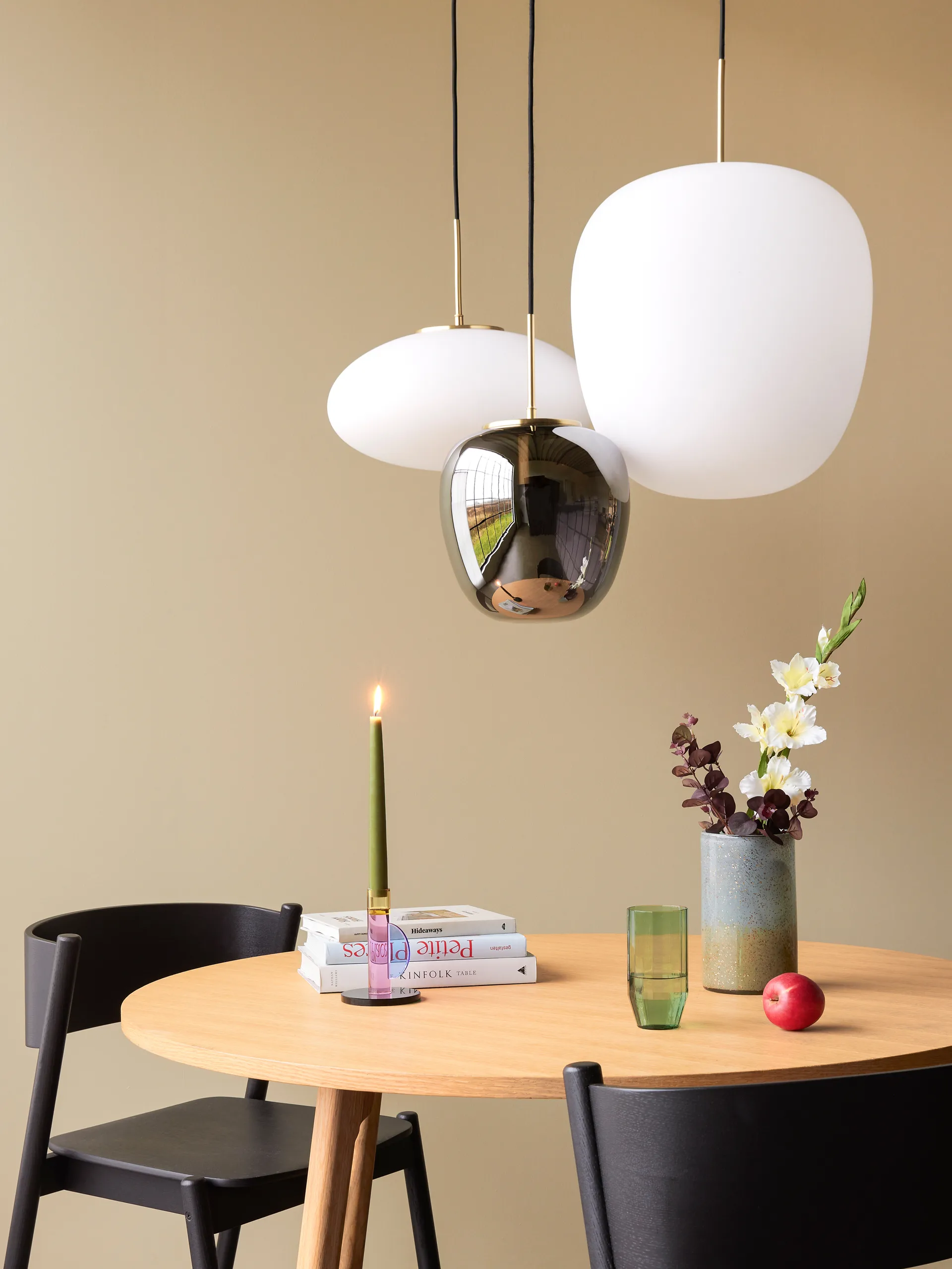 Muse Ellipse 吊灯, 白色 Hübsch Interior