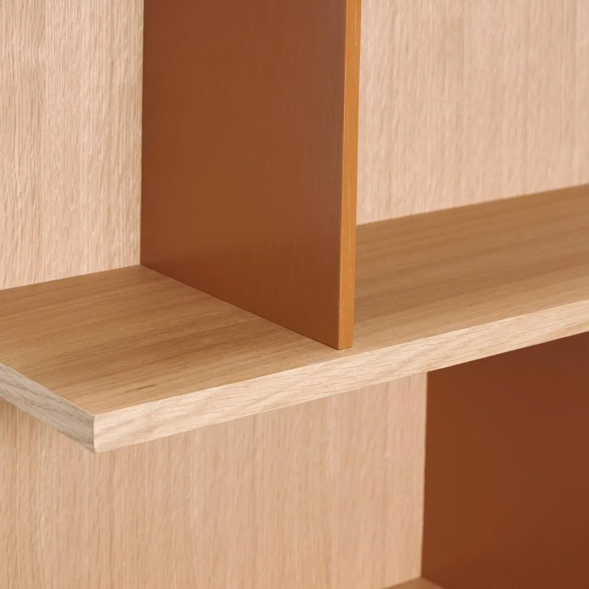 Stand 置物架, 橡木-红色，60x80x22cm Hübsch