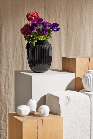Hammershøi 花瓶 - 黑色，中号 21 cm - Kähler