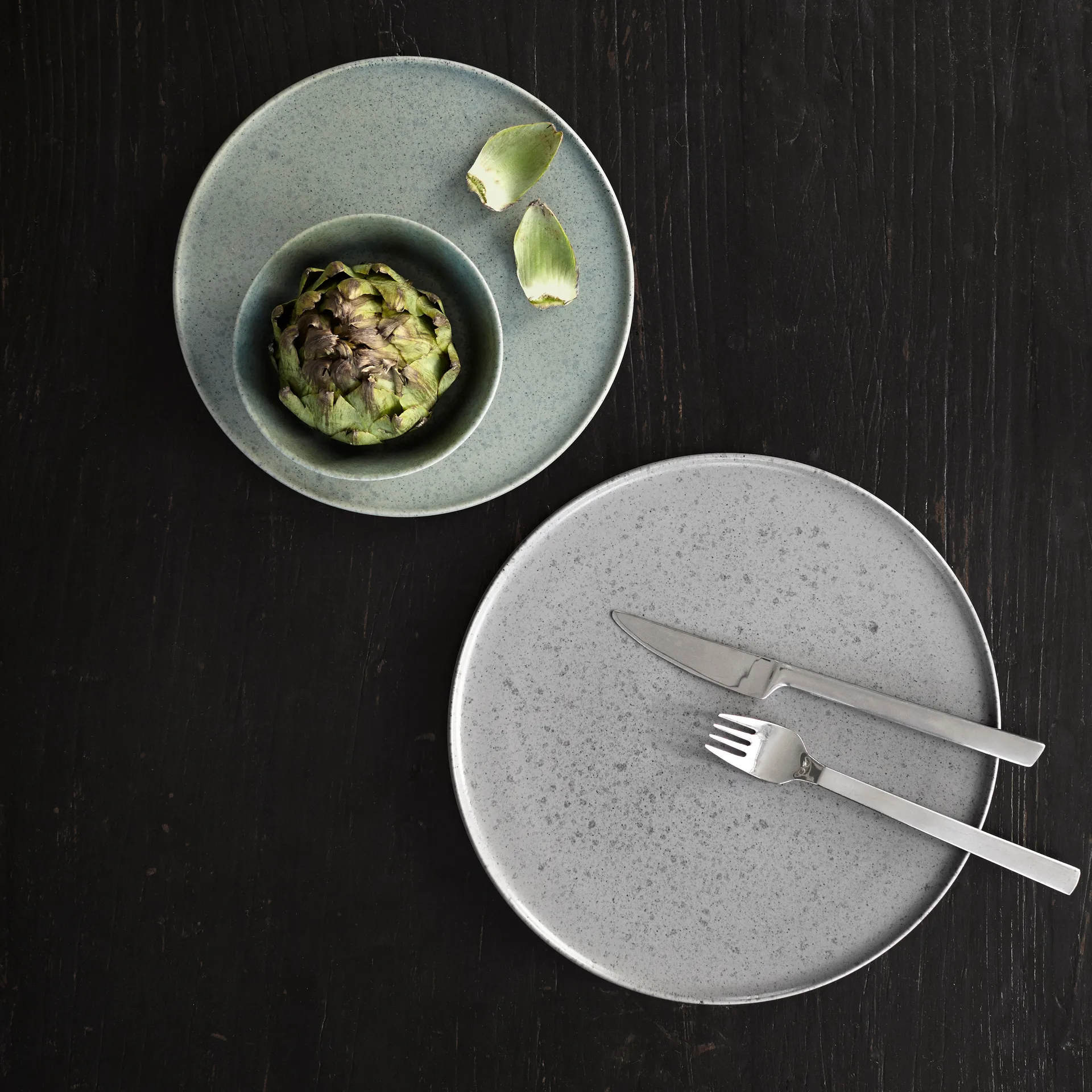 Ombria 盘子 Ø 27 cm, slate grey Kähler
