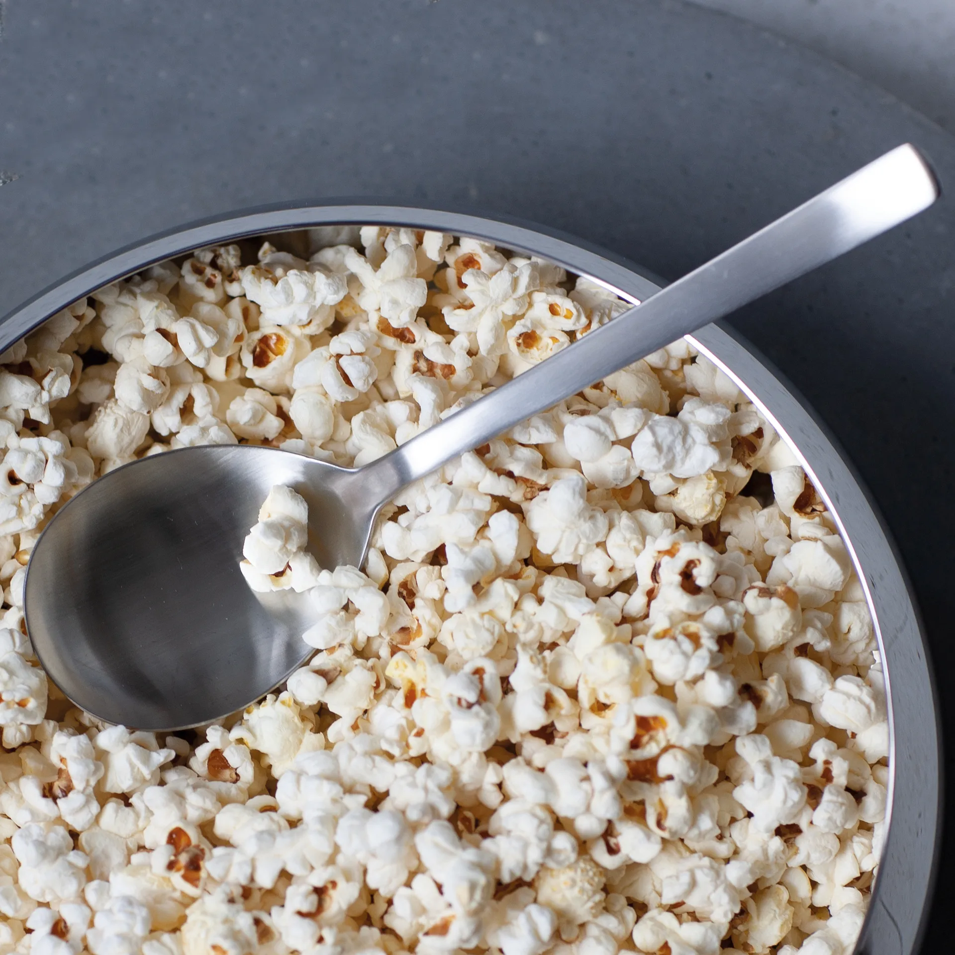 Grand Prix servering 勺子 23.5 cm, Matte steel Kay Bojesen