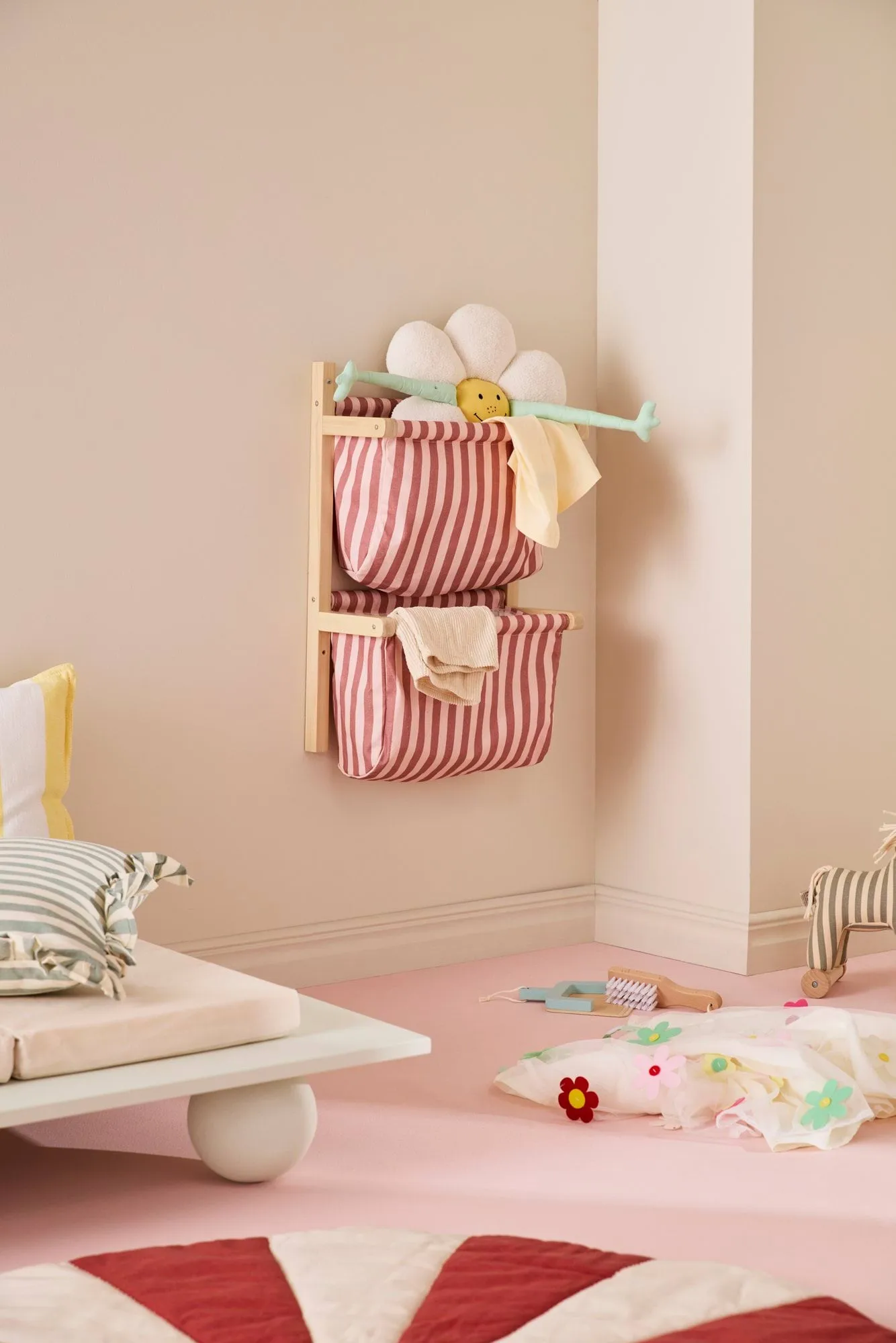 条纹储物袋架, 棕粉色，40x19x60cm Kid's Concept