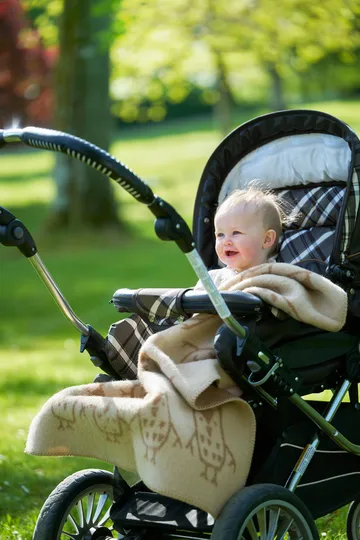 Hand in hand comforter 34x40 cm - 灰褐色 - Klippan Yllefabrik