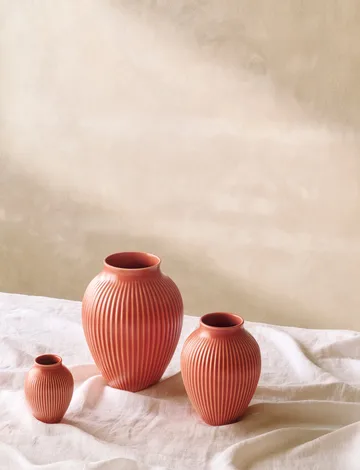 Knabstrup 罗纹花瓶 12.5cm - 珊瑚色 - Knabstrup Keramik