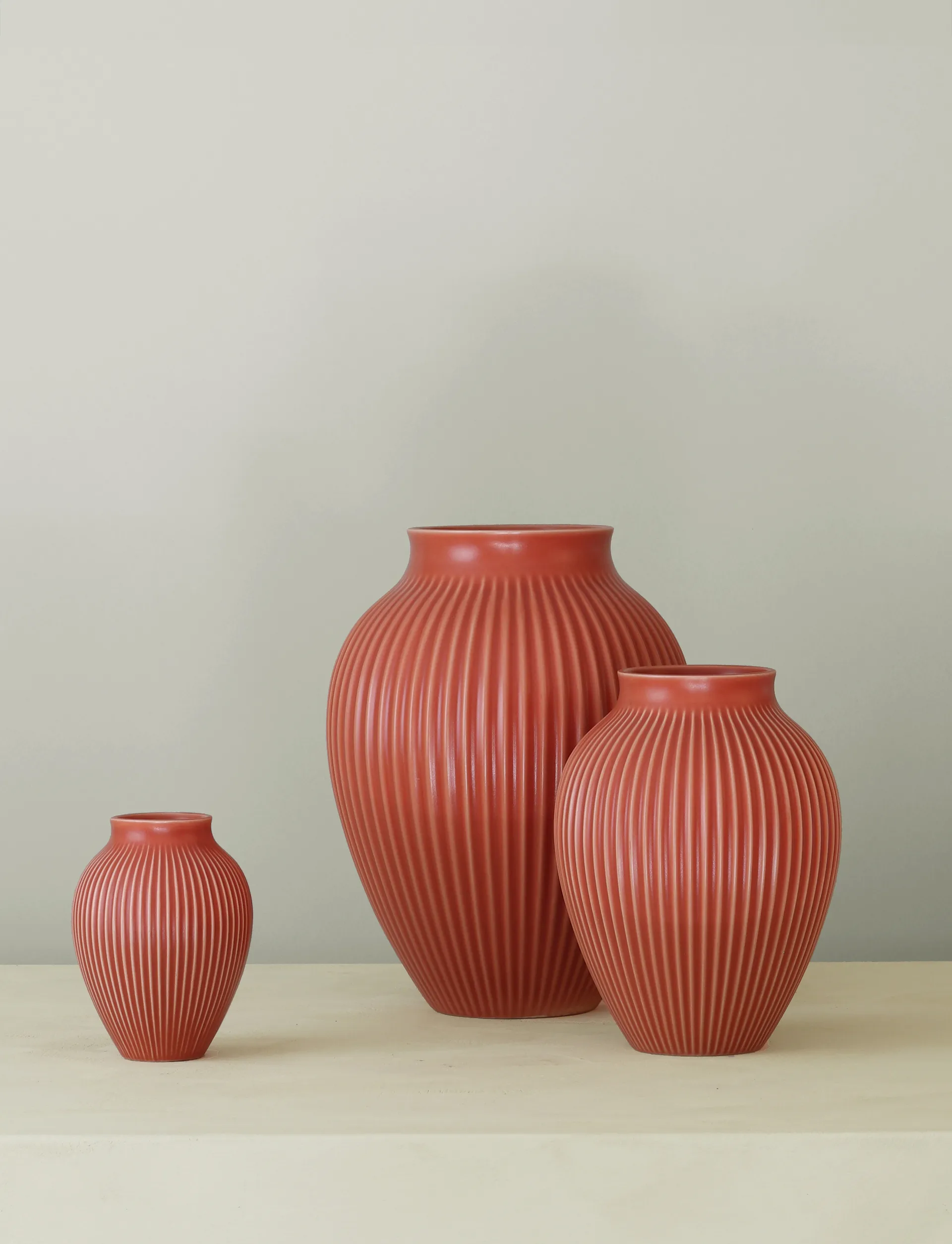 Knabstrup 罗纹花瓶20cm, 珊瑚色 Knabstrup Keramik