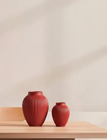 Knabstrup 罗纹花瓶27cm - 柔和樱桃红色 - Knabstrup Keramik