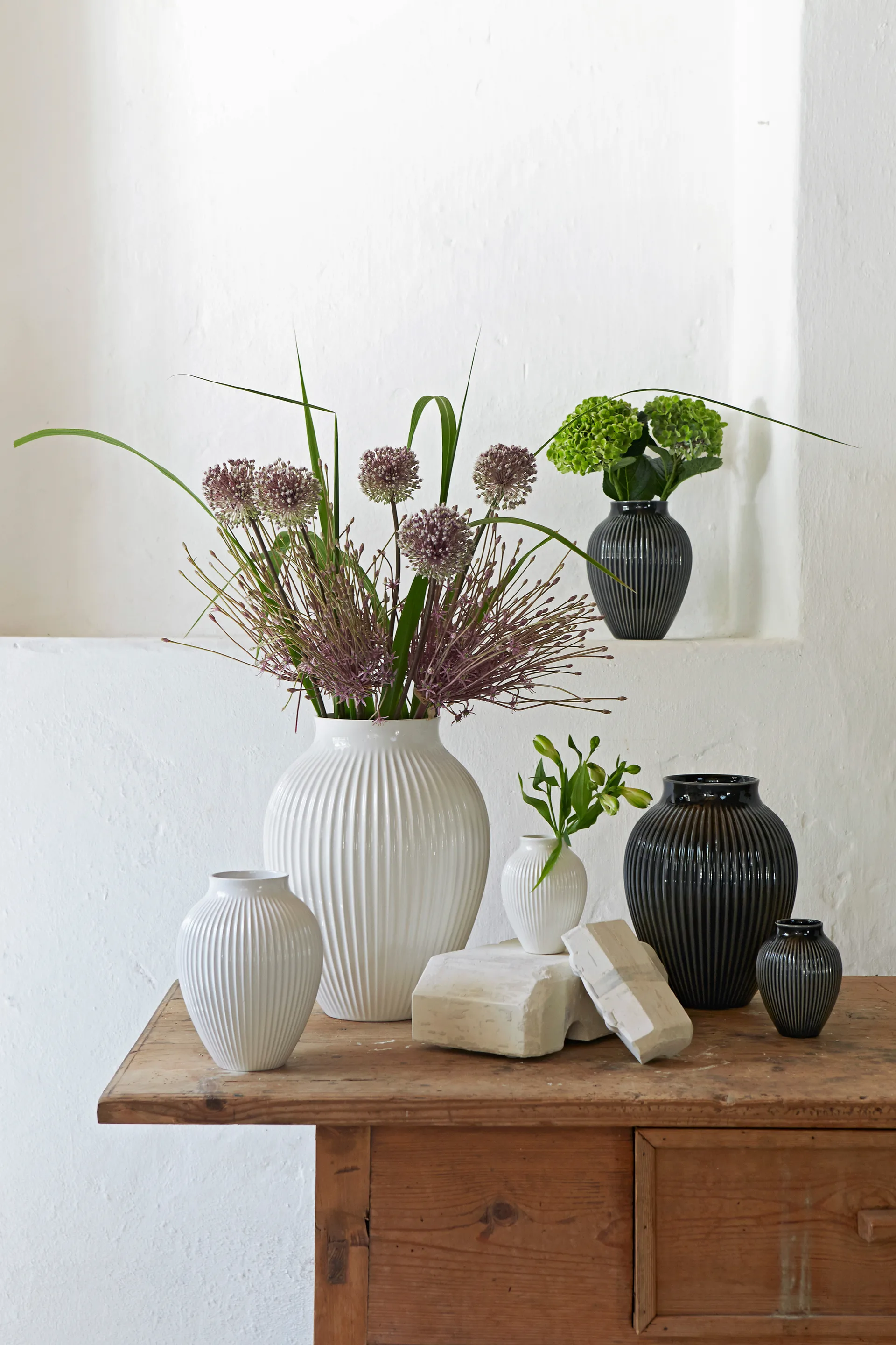 Knabstrup 花瓶 fluted 35 cm, 白色 Knabstrup Keramik