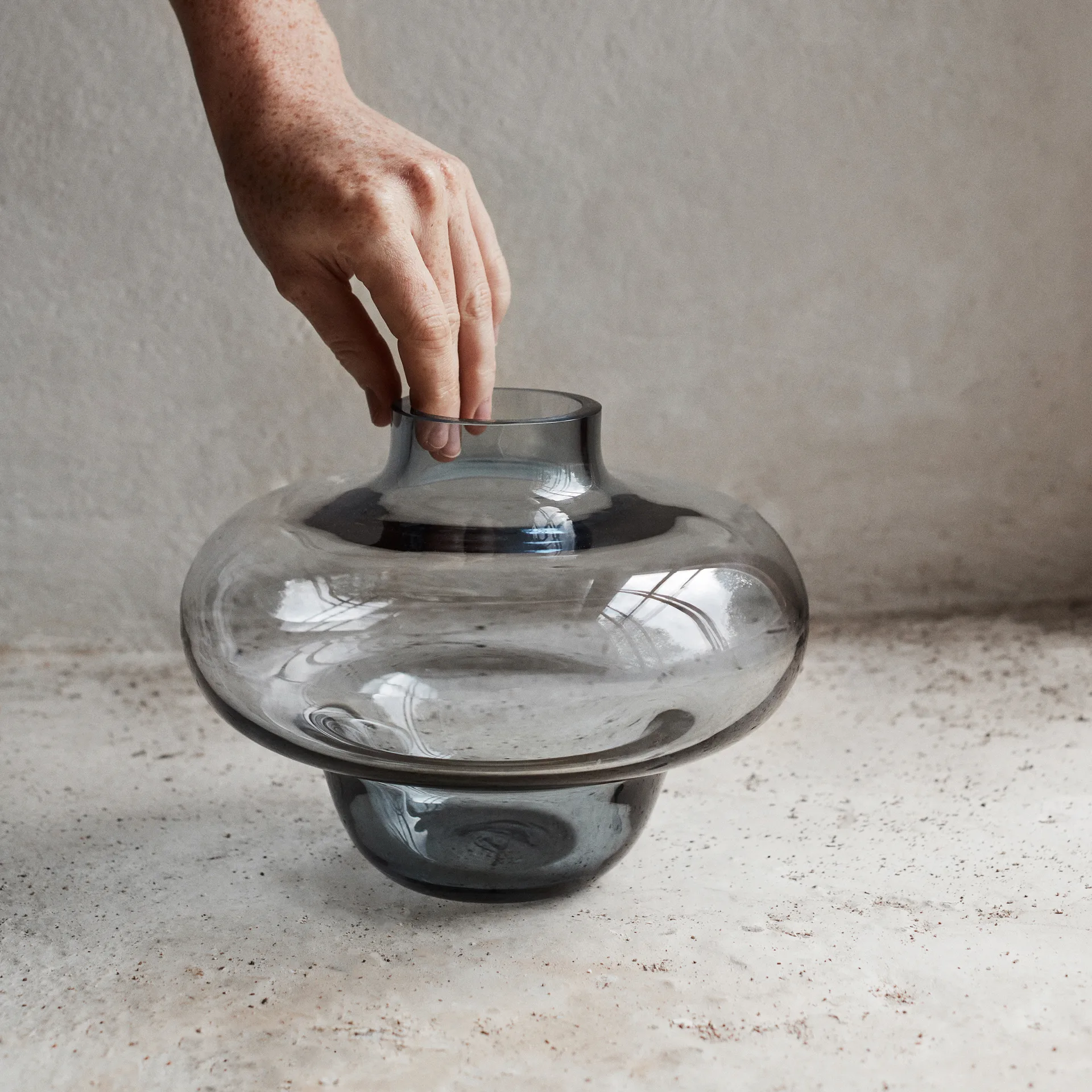 Kappa 花瓶 160 mm, 灰色 Kosta Boda