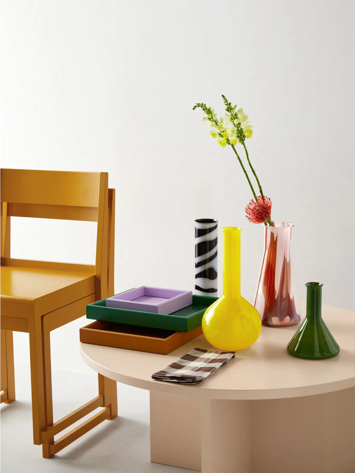 Lab Erlenmeyer 花瓶 30.5 cm, 红色-白色-粉色 Kosta Boda