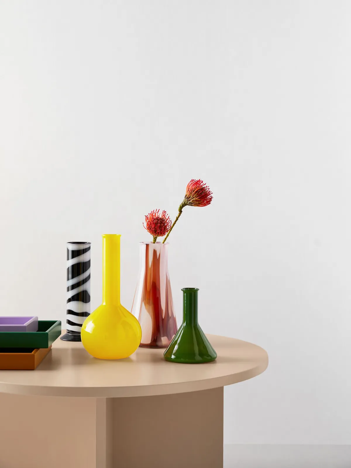 Lab Erlenmeyer 花瓶 30.5 cm, 红色-白色-粉色 Kosta Boda