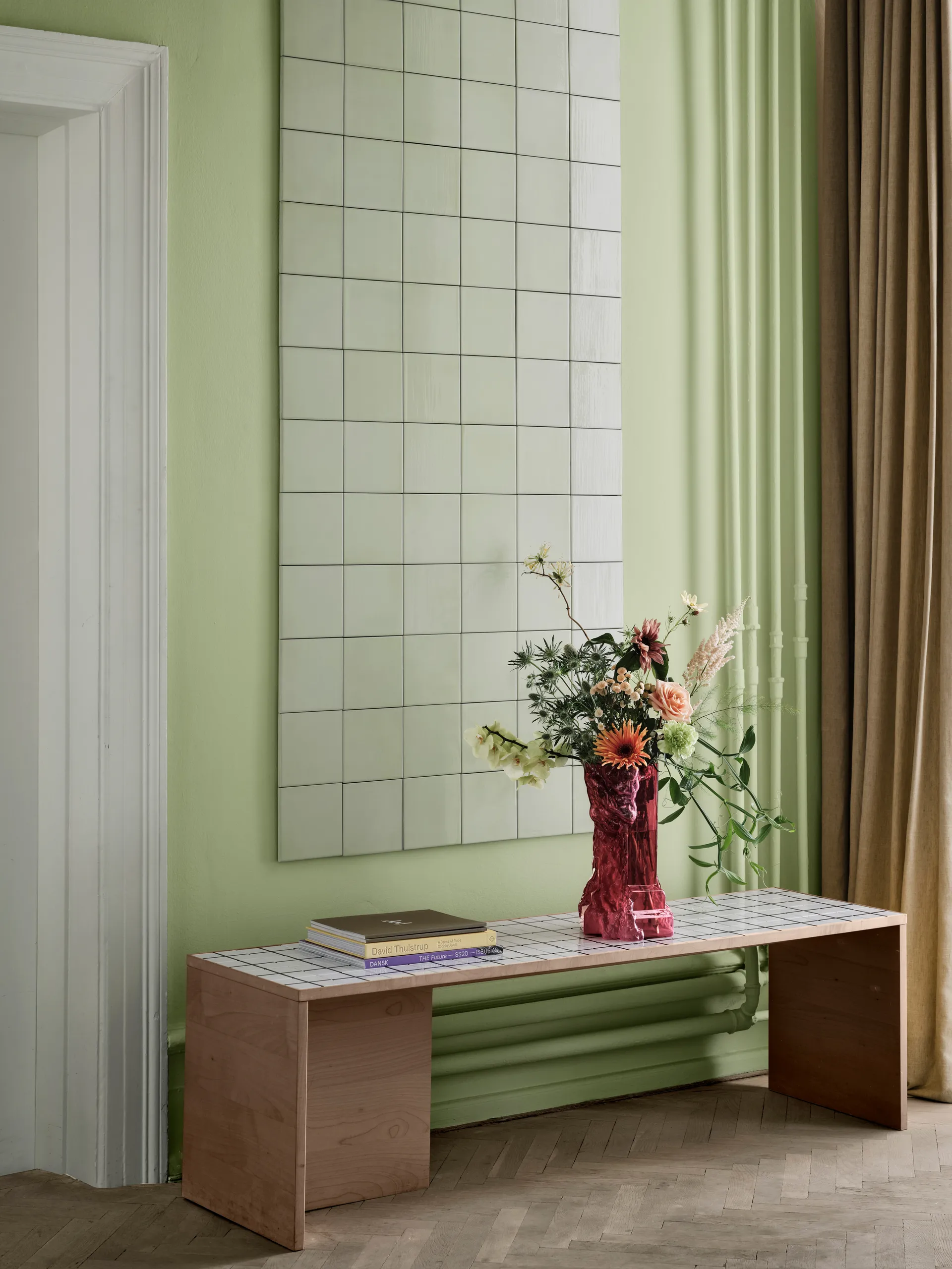 Rocky Baroque 花瓶 35 cm, Hot 粉色 Kosta Boda