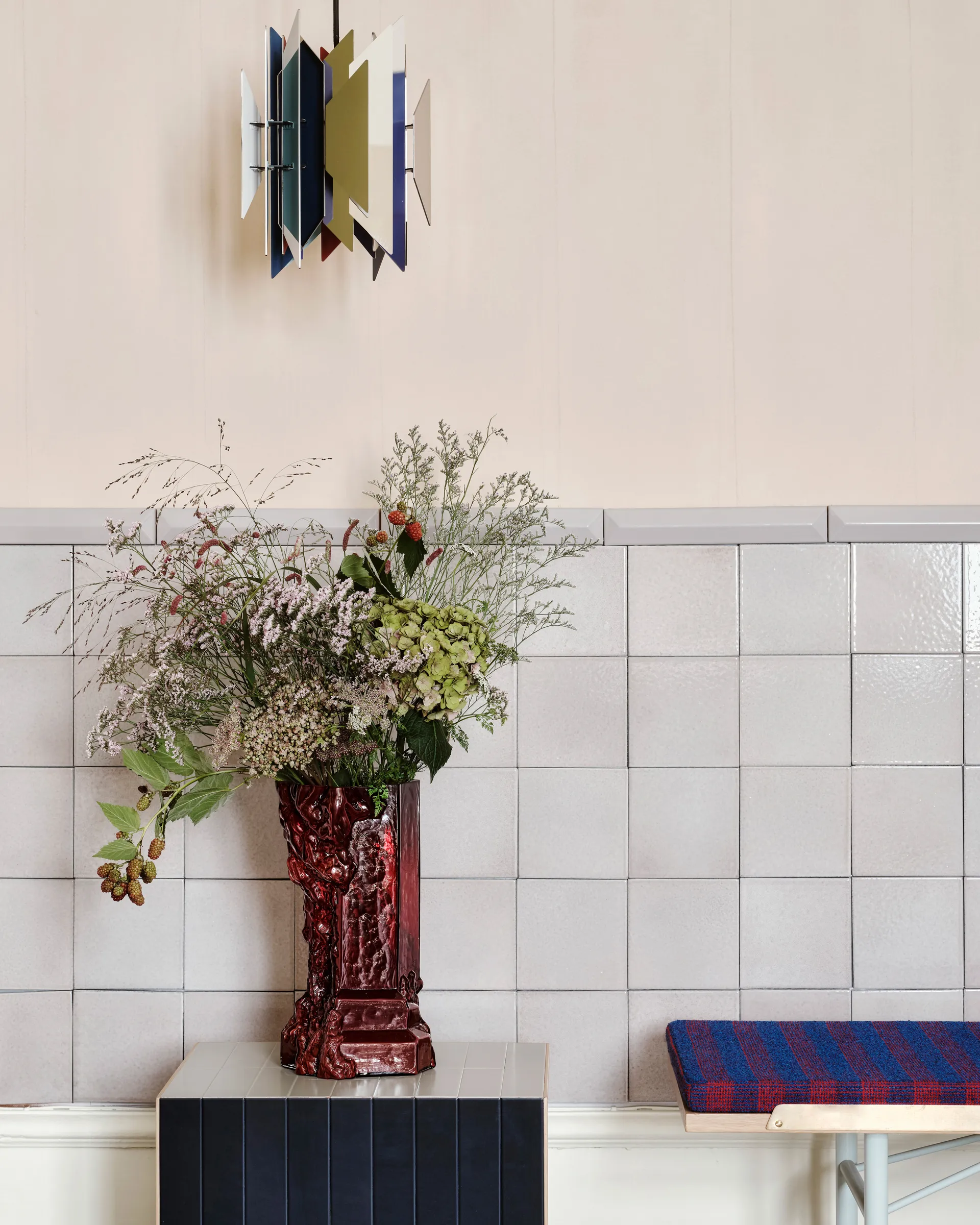 Rocky Baroque 花瓶 35 cm, Oxblood Kosta Boda