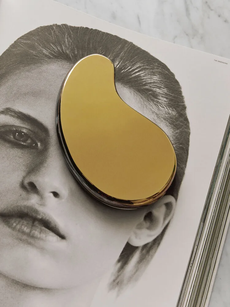 Tears of joy decorative object 2件, 金色 Kosta Boda