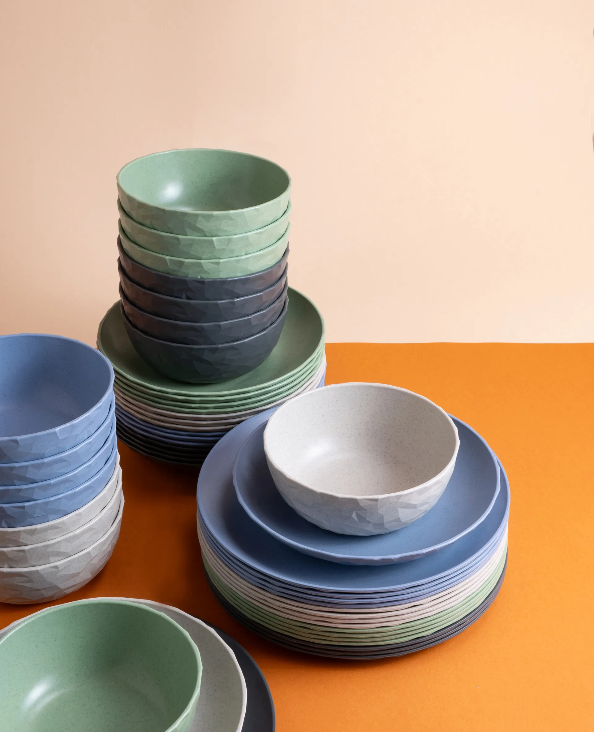 Club 碗 Ø16.2 cm 四件套装 biocircular thermoplastic, Nature 白蜡木 灰色 Koziol