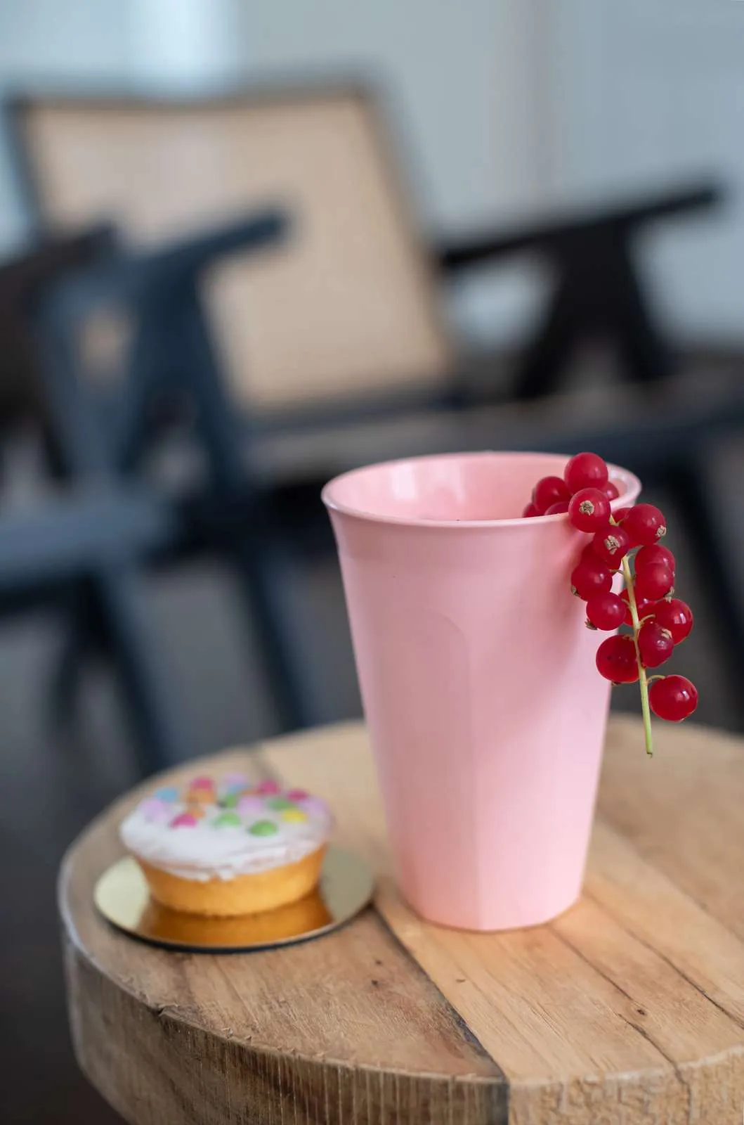 Nora Macarons dinnerware 套装 16件, 彩色 Koziol