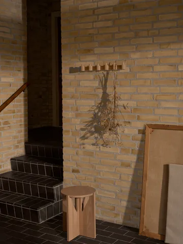 Column coat rack 49 cm - Light-oiled 自然木色 - Kristina Dam Studio