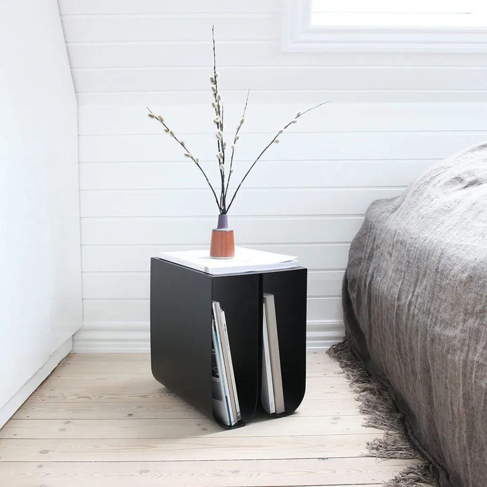 Curved 弧形造型北欧风格边几, 米色 Kristina Dam Studio