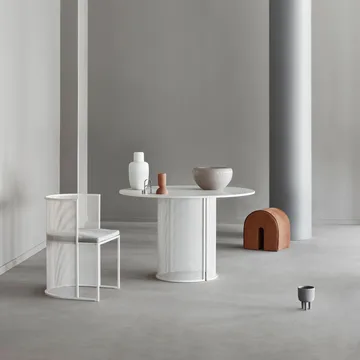 Curved 蒲团 - 皮革_黑色 - Kristina Dam Studio