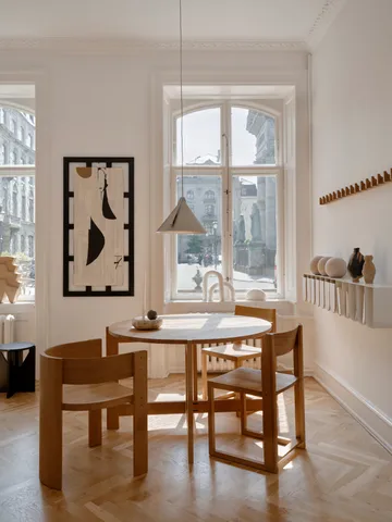 Outline 椅子 - Warm 漆橡木-核桃色 - Kristina Dam Studio