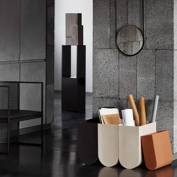 Pedestal 立柱造型北欧风格边几 - 黑色 - Kristina Dam Studio