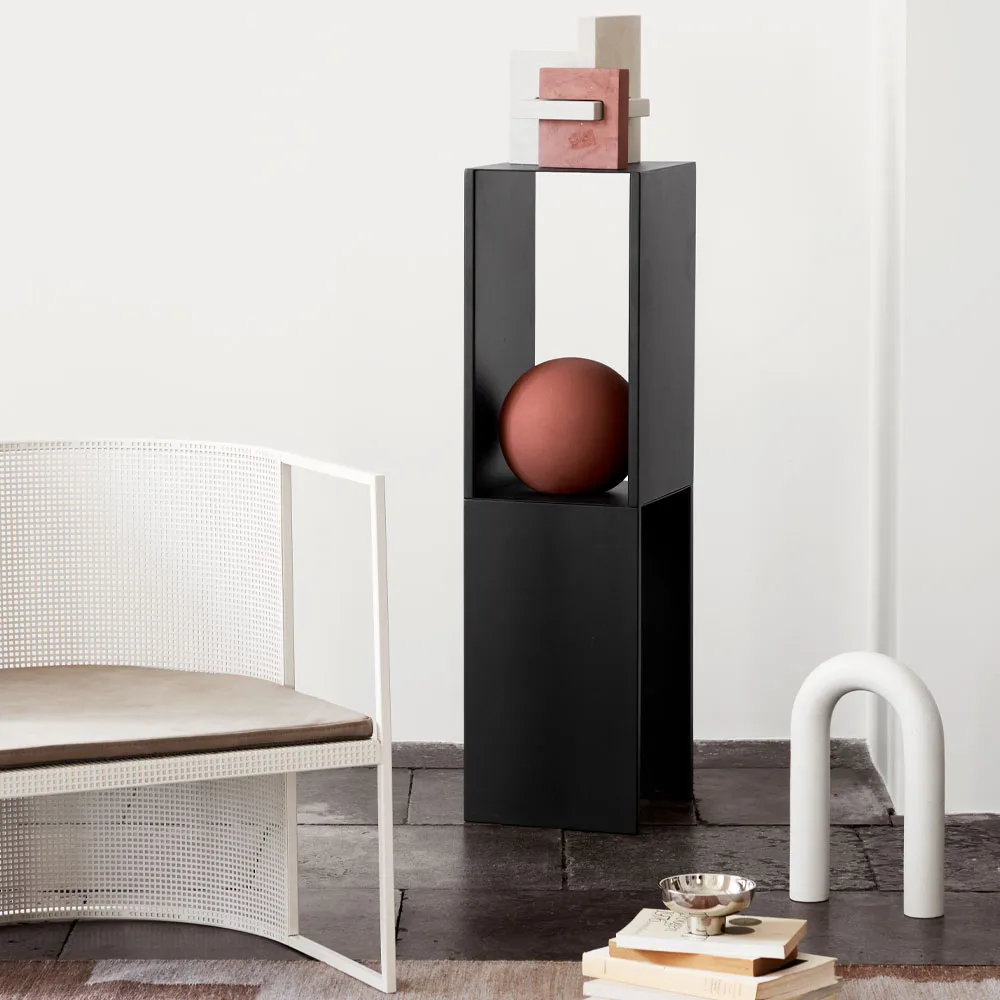 Pedestal 立柱造型北欧风格边几, 黑色 Kristina Dam Studio