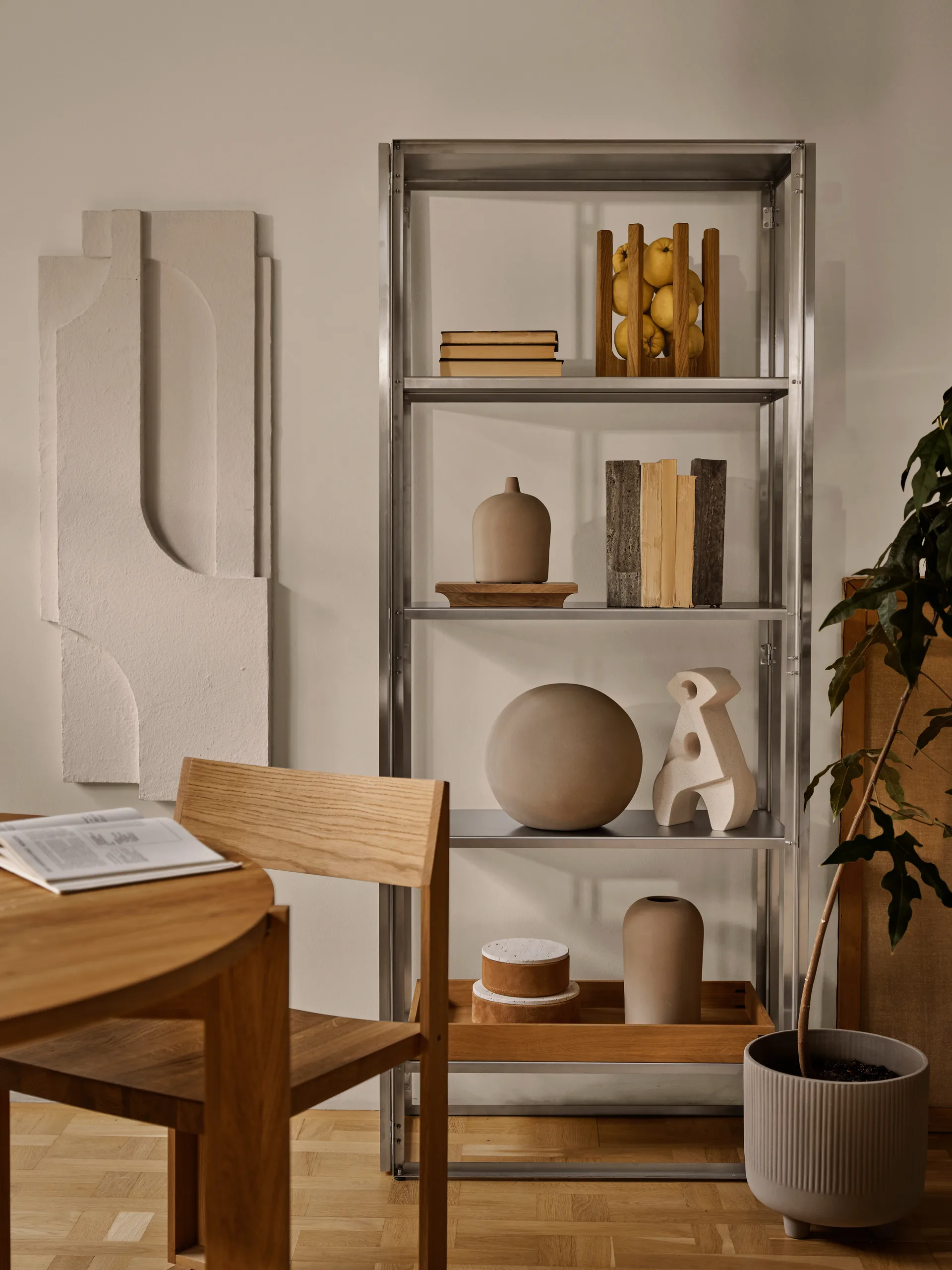 Serif Relief wall 装饰 L, 米白色 Kristina Dam Studio