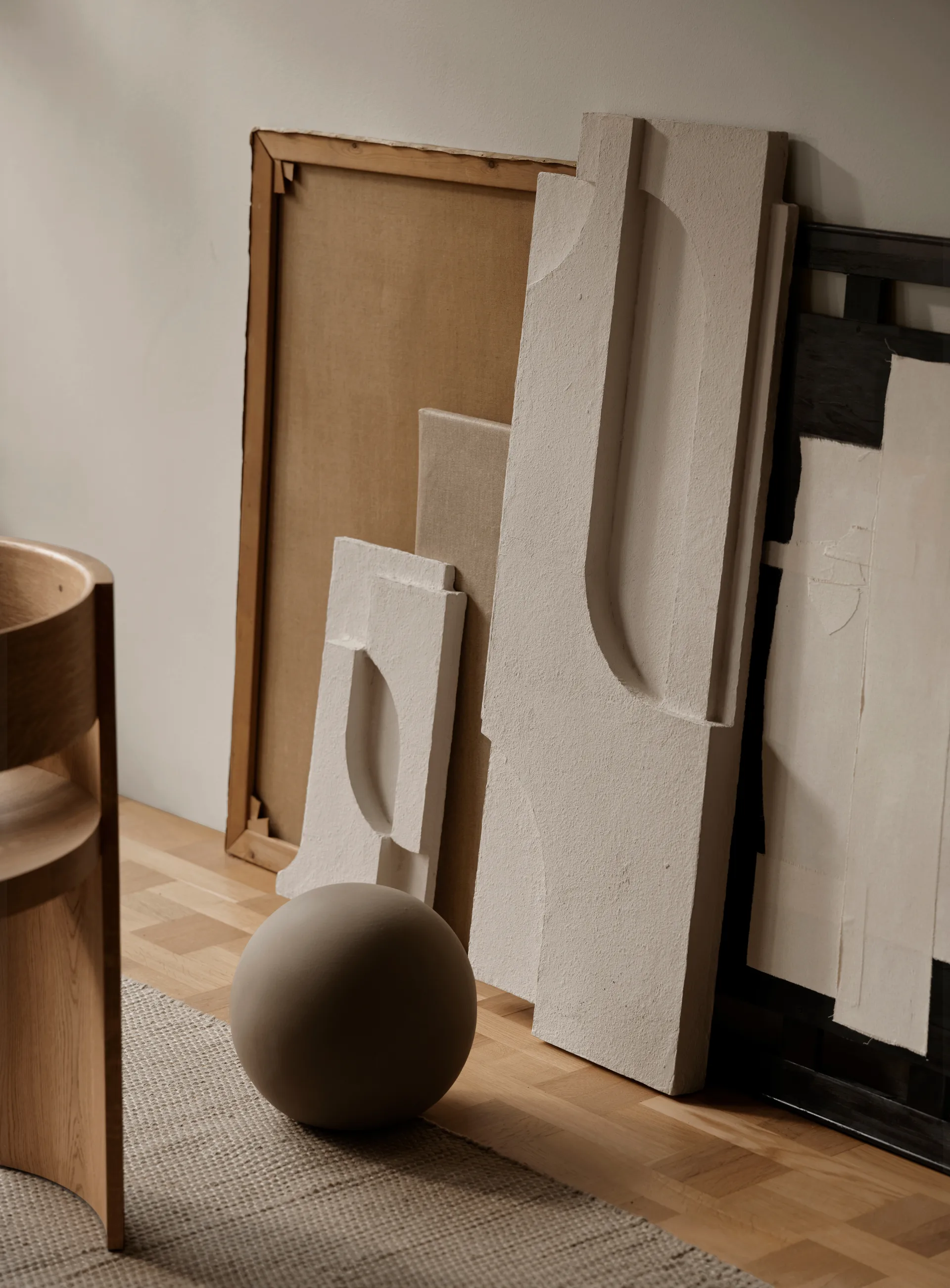 Serif Relief wall 装饰 L, 米白色 Kristina Dam Studio