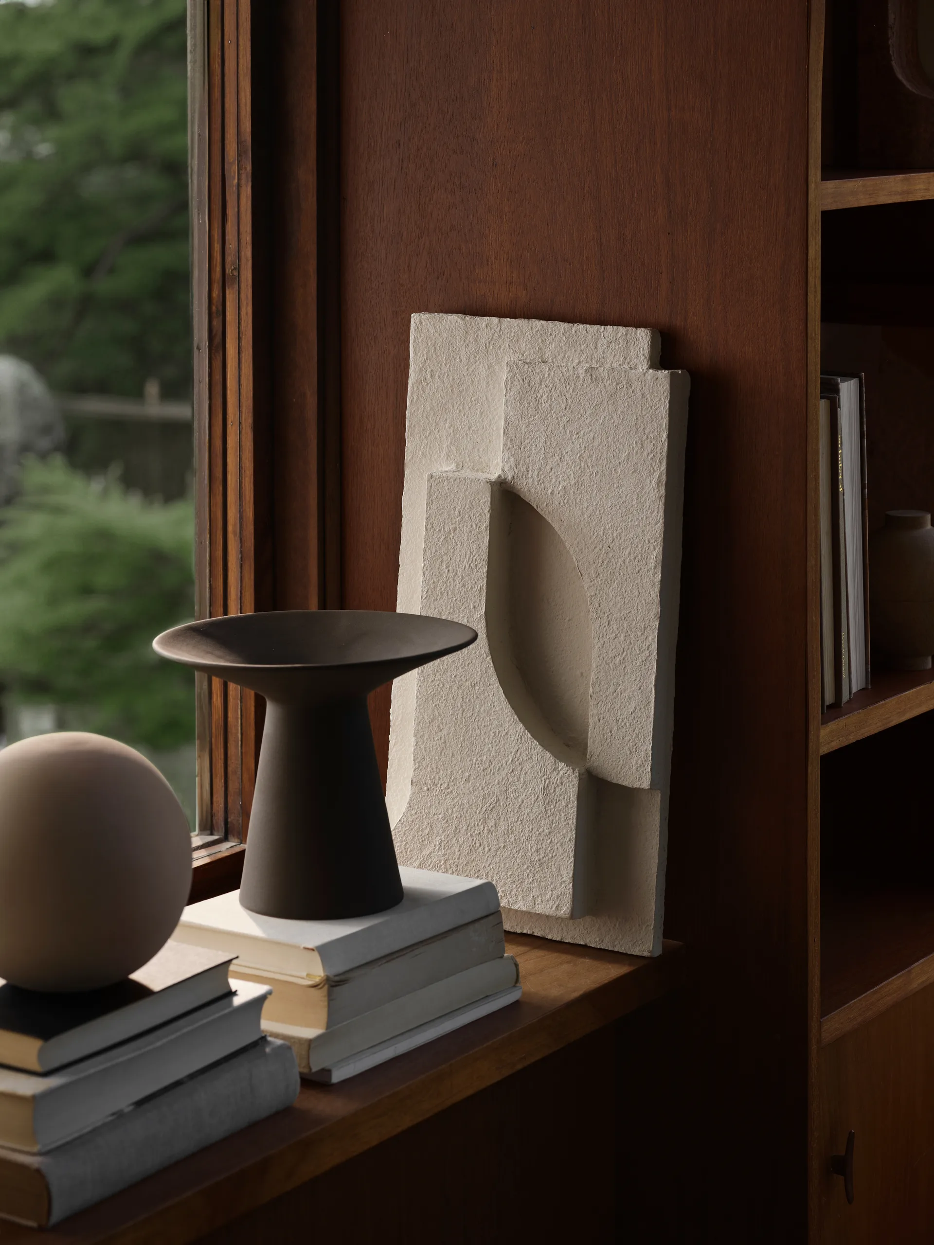 Serif Relief 墙面装饰 小号, 米白色 Kristina Dam Studio