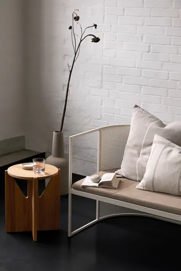 Simple 凳子 Ø36 cm - Warm 漆橡木 - Kristina Dam Studio