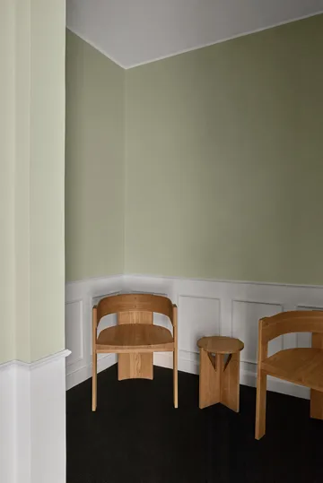 Simple 凳子 Ø36 cm - Warm 漆橡木 - Kristina Dam Studio