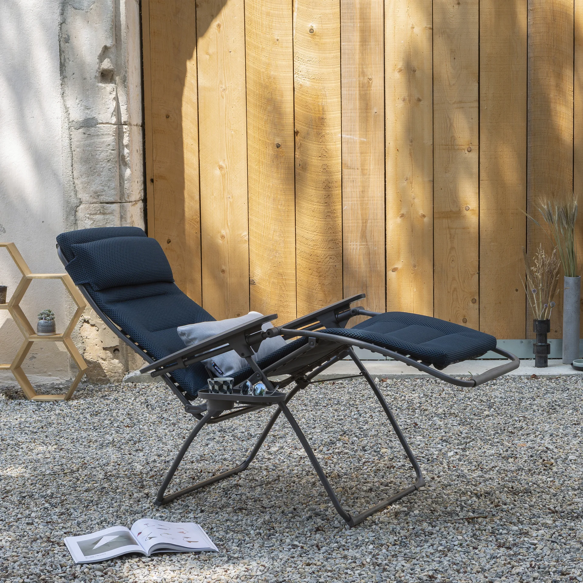 Relax 803 sun lounger, Bleu Encre Lafuma