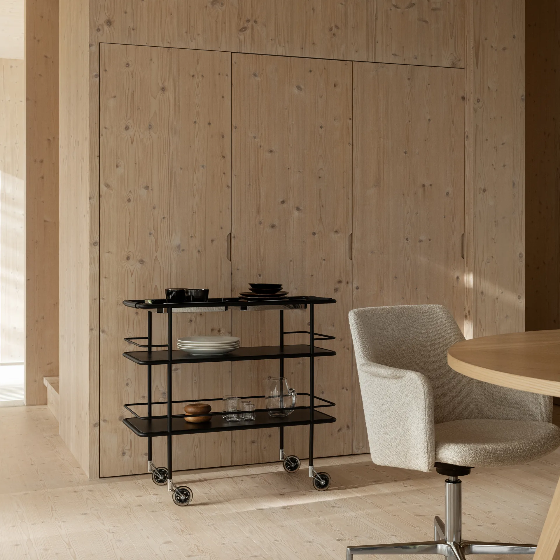 Cargo Support 可移动收纳边桌, 黑色 Lammhults