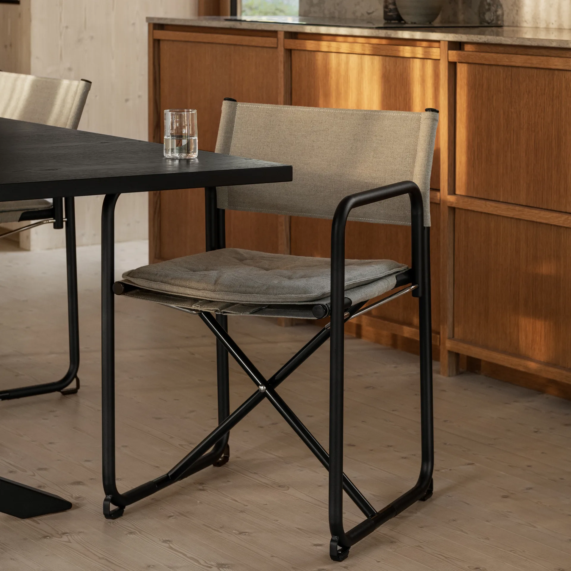 X75-2 扶手椅, 亚麻色 weave 原色/自然色–镀铬色 legs Lammhults