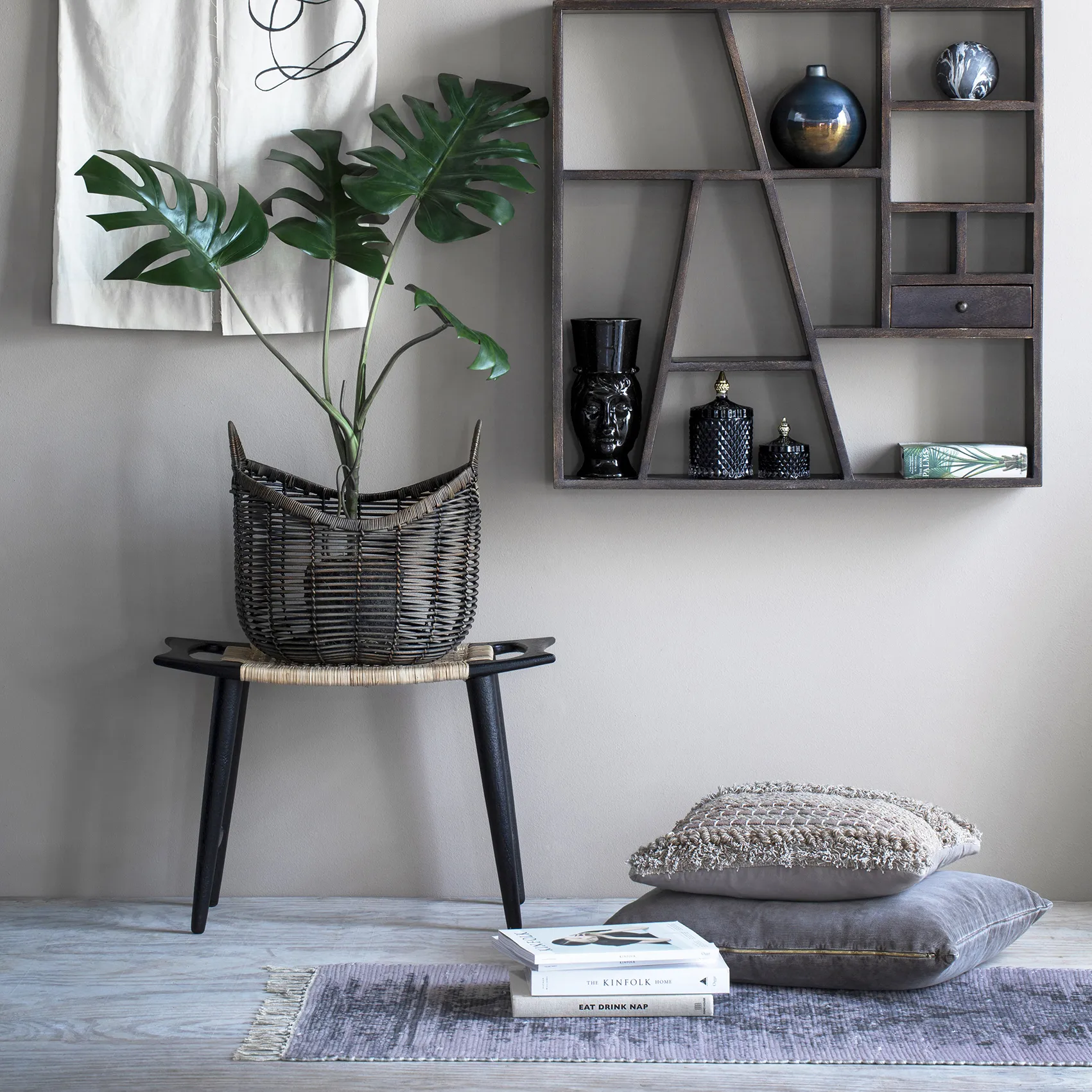 Miya 带盖储物罐 Ø10.5 cm, dark 灰色/黑色 Lene Bjerre