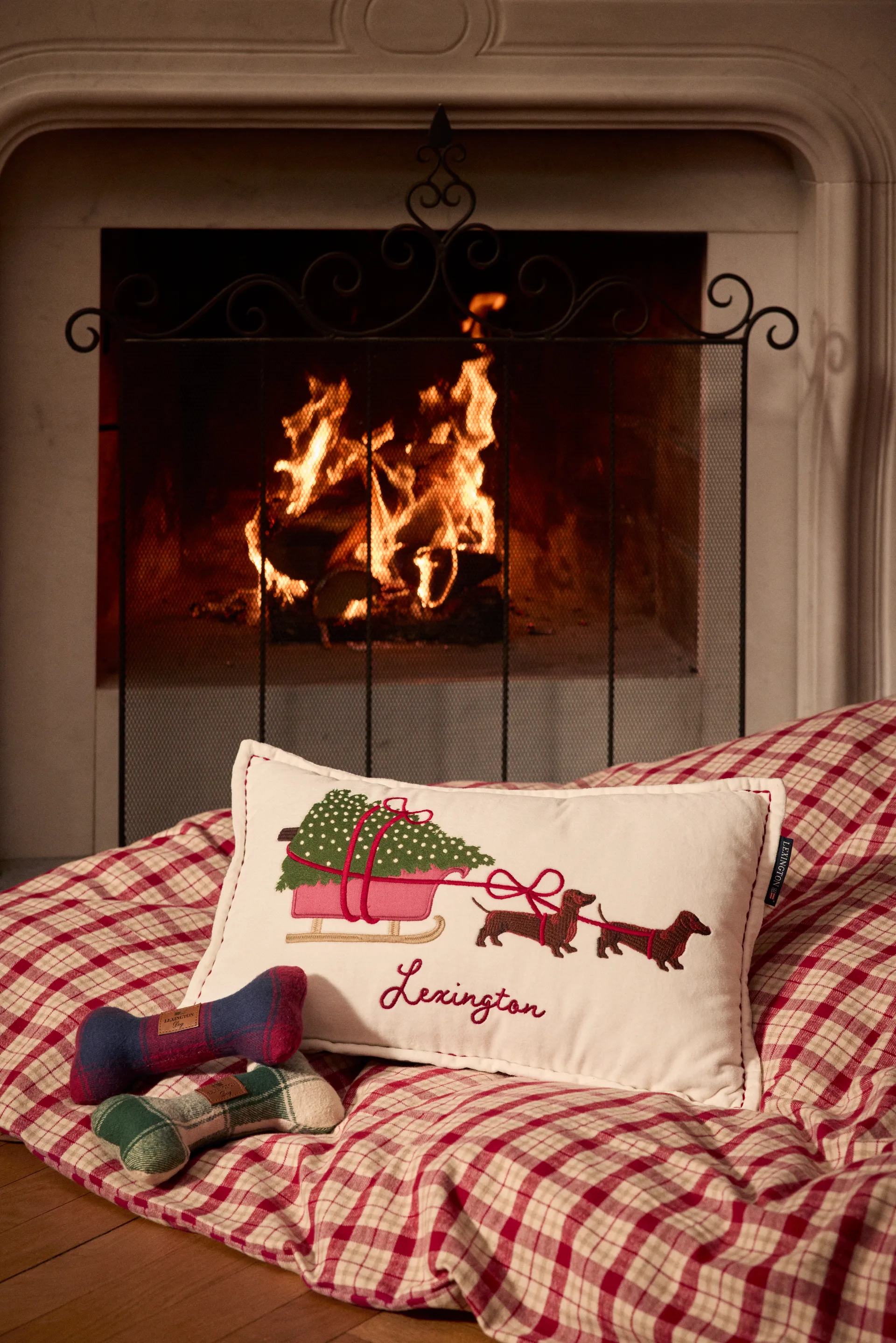 Dog sleigh organic velvet cotton 靠枕|靠垫 30x50 cm, 白色 Lexington