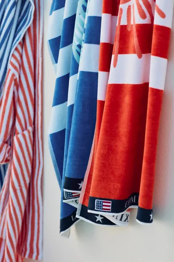 Graphic Cotton Velour 浴巾 100x180 cm - 蓝色-白色 - Lexington