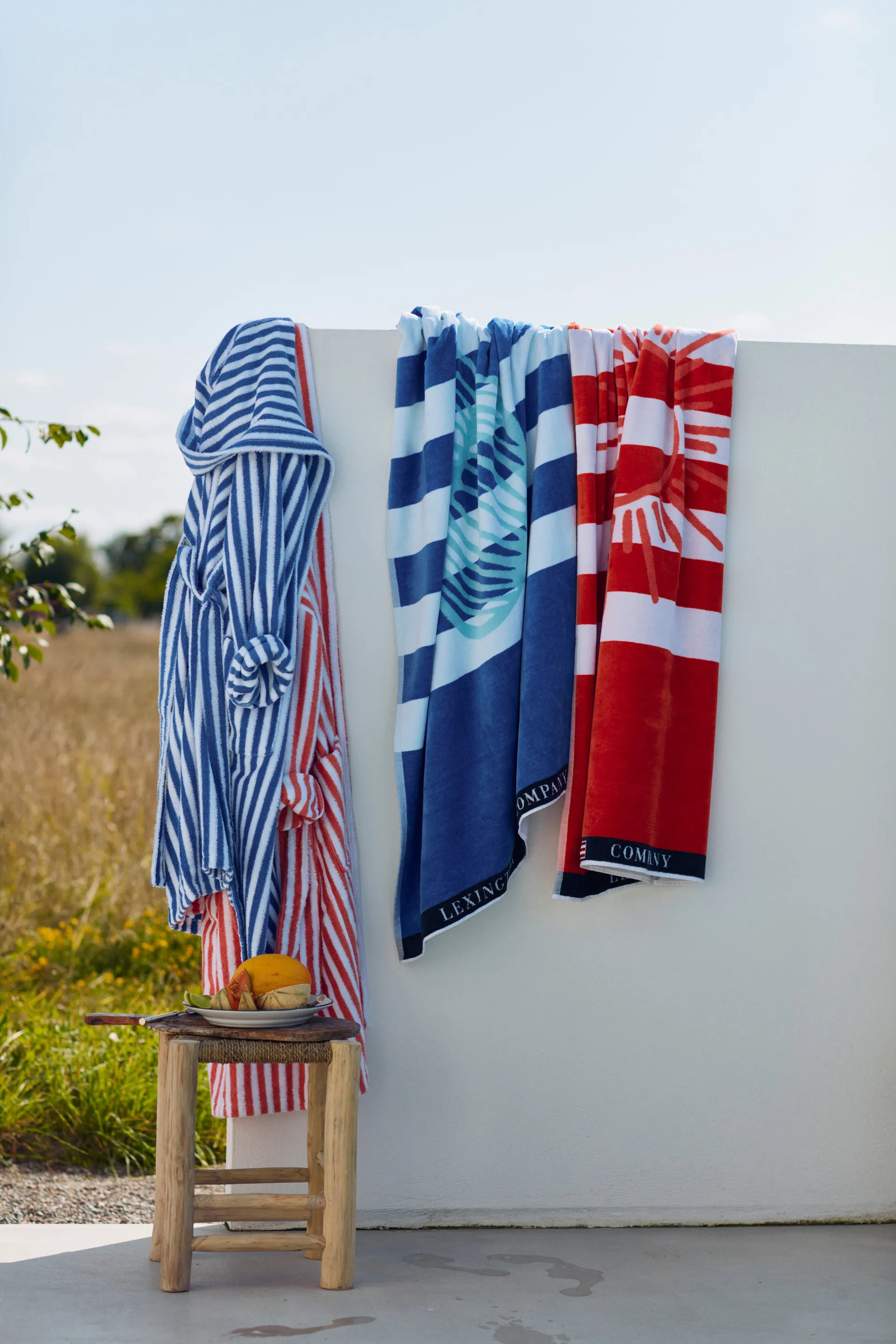 Graphic Cotton Velour 浴巾 100x180 cm, 蓝色-白色 Lexington