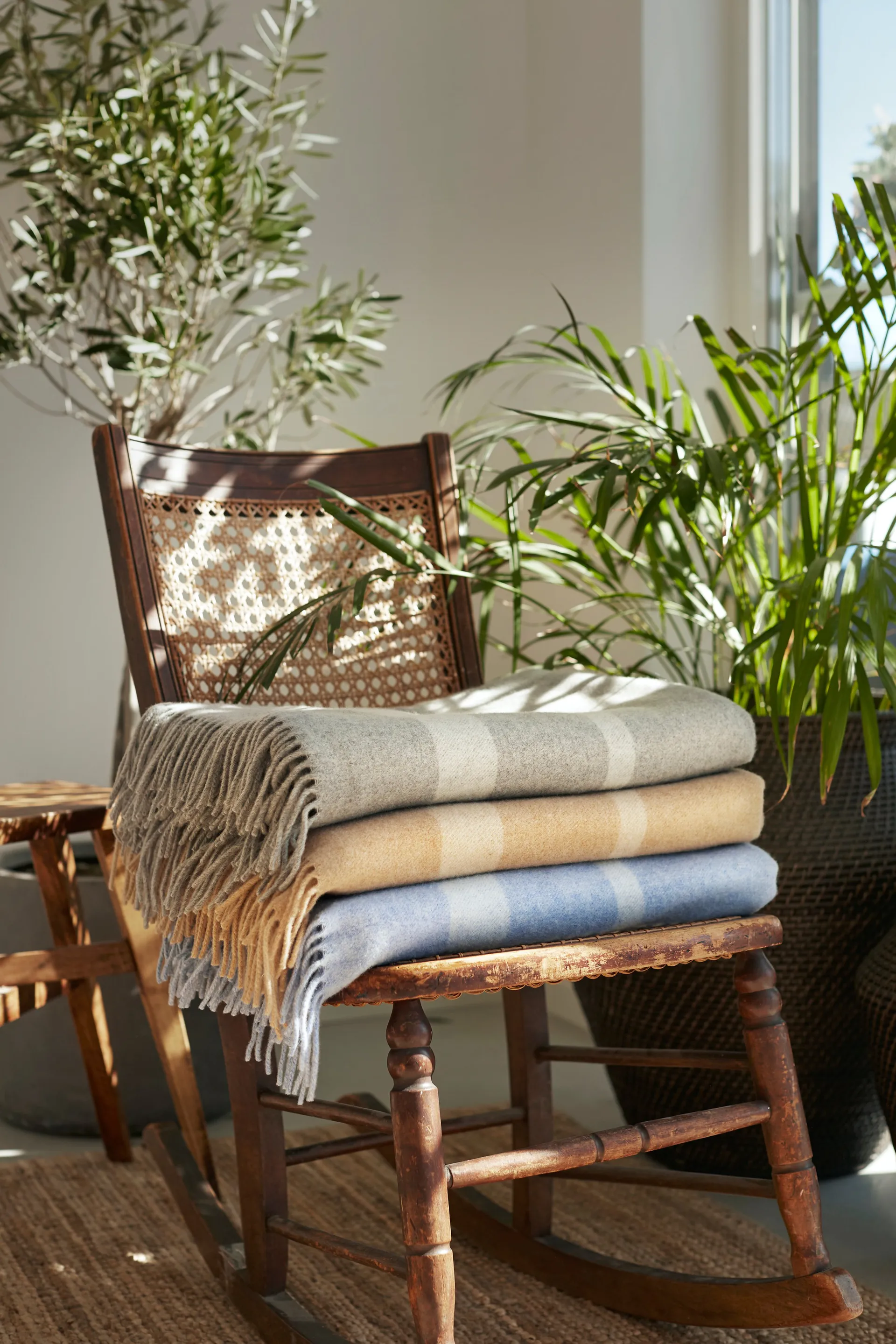 Hotel Wool 羊毛毯子 130x170 cm, 灰色-白色 Lexington