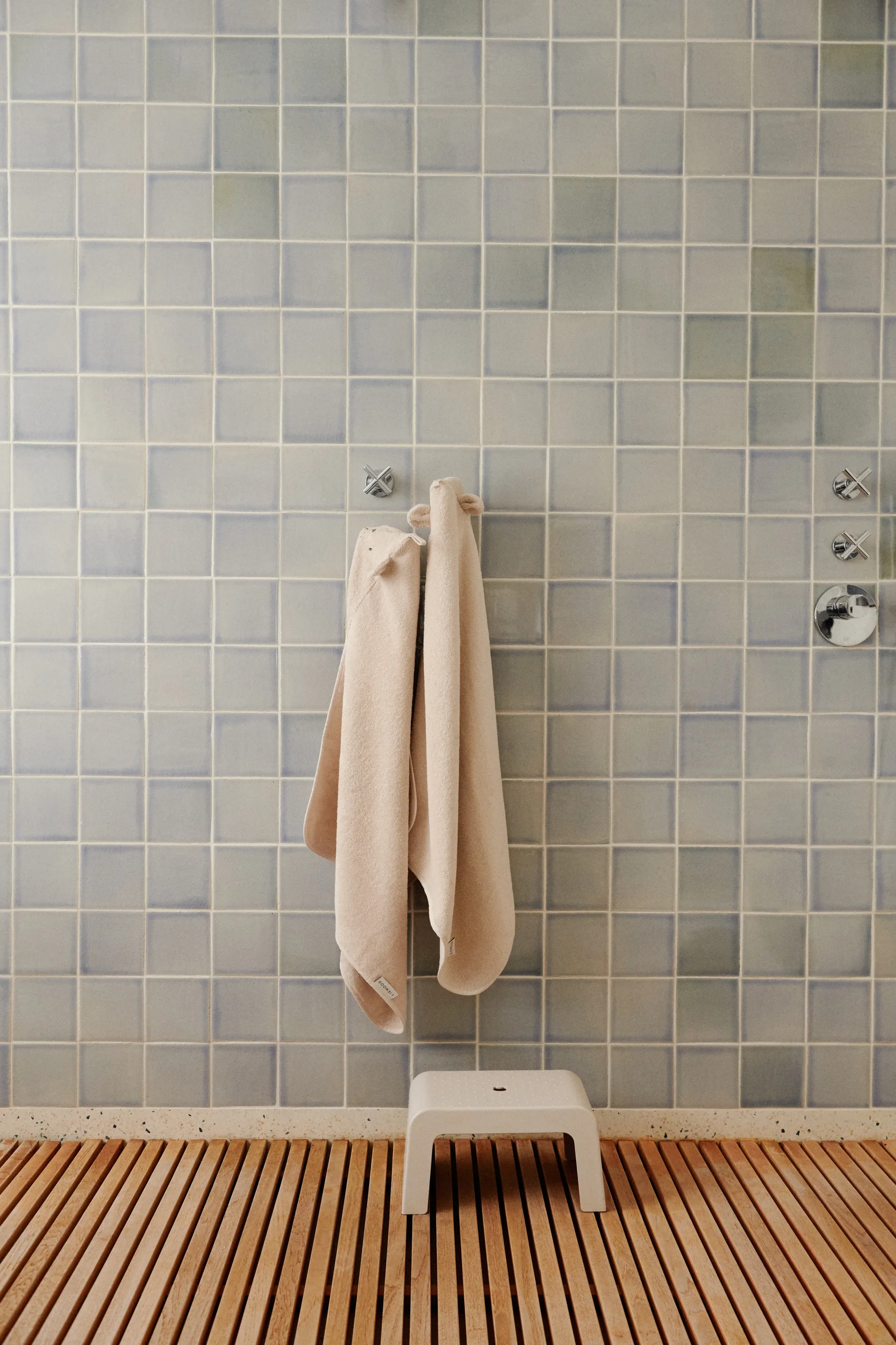 Albert bath cape 连帽毛巾 70x70 cm, 沙色 Liewood