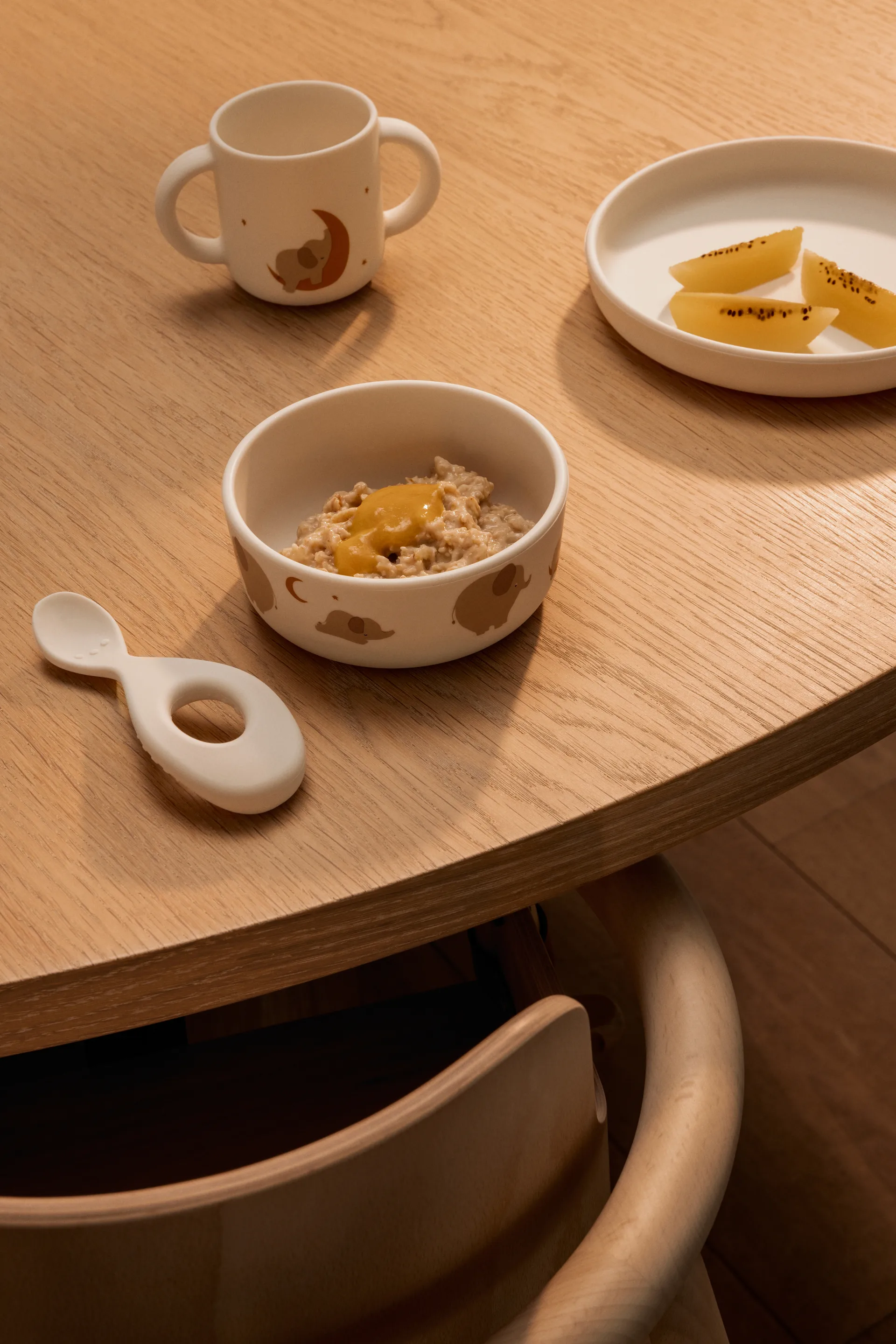 Vivi printed dinnerware 套装 4件., 大象-奶油黄 Liewood