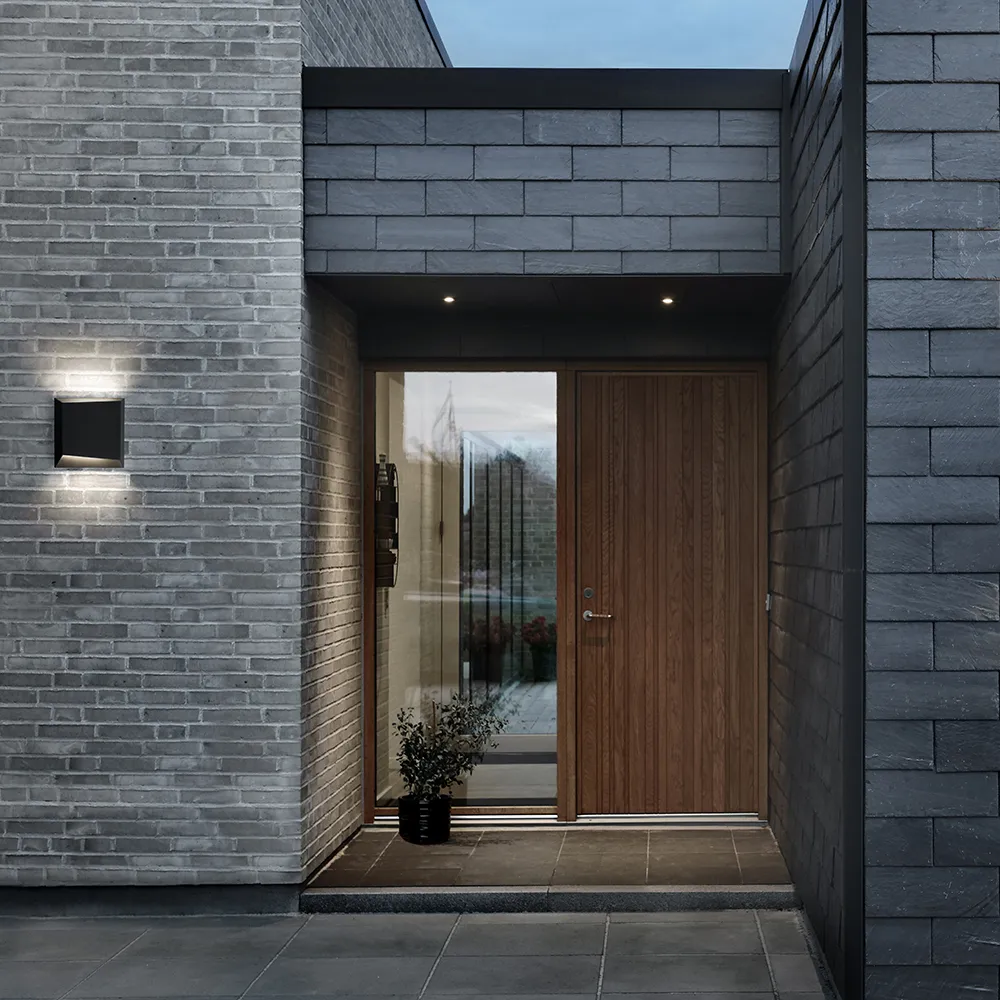 Facet W2 壁灯, 黑色 Light-Point