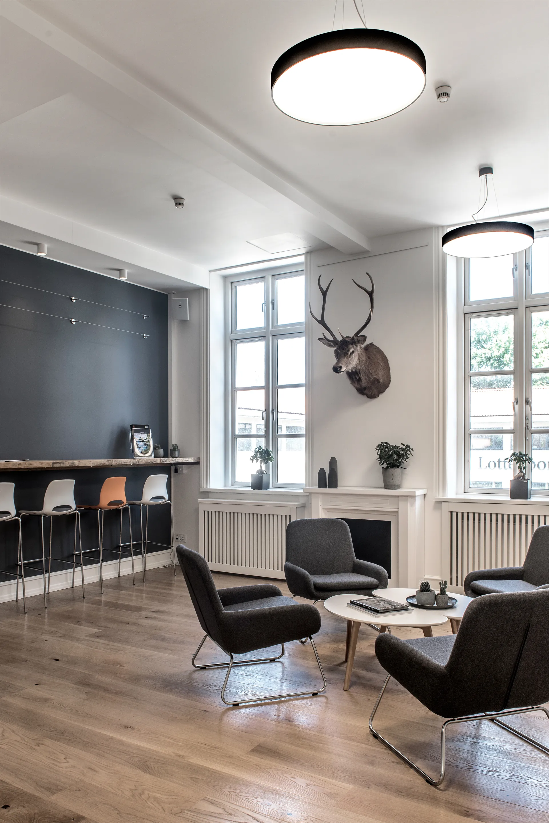 Solo Round 2 spotlight, 白色, 3000K Light-Point