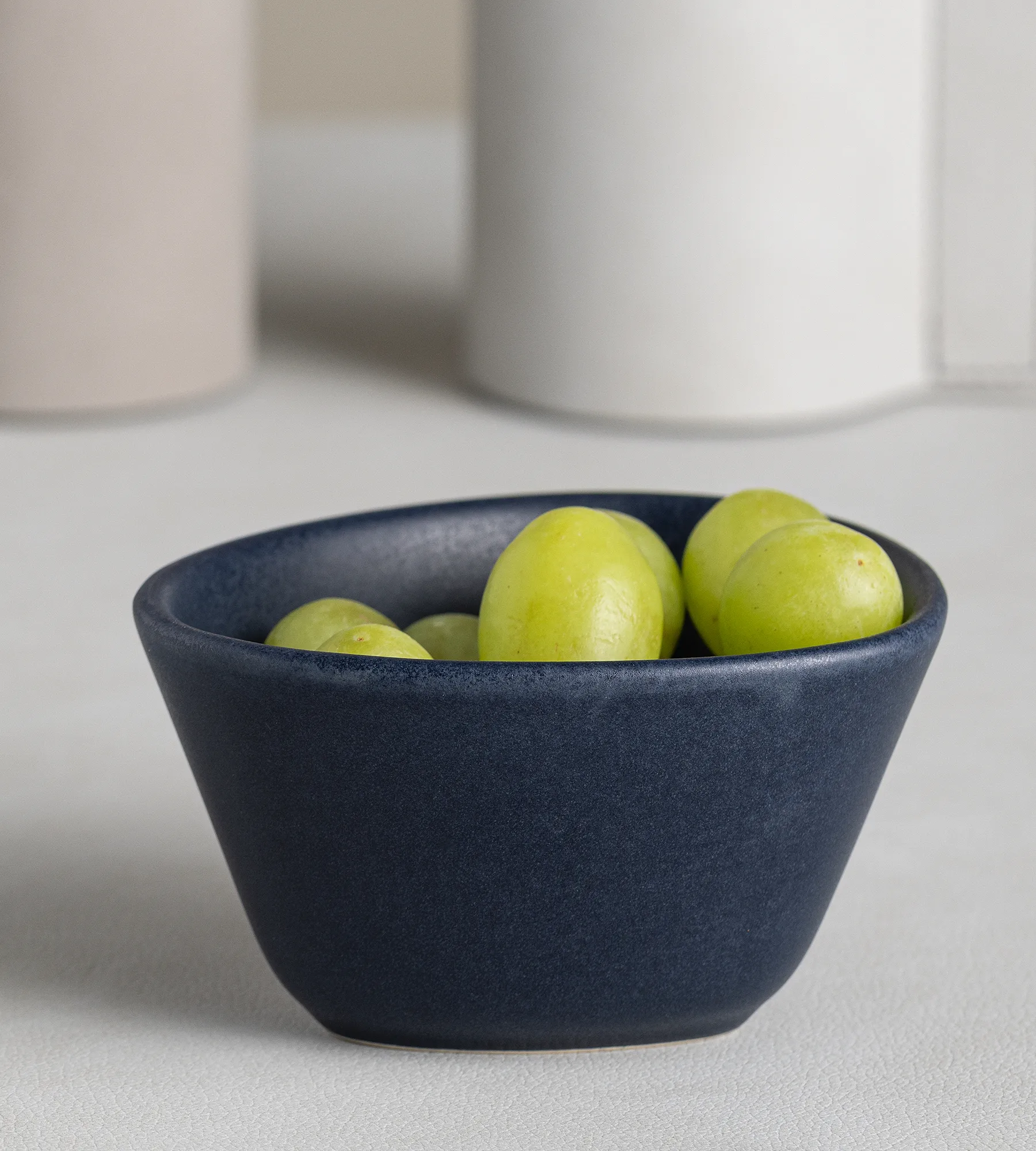 Curve Stoneware 碗 小号 10x11cm, 藏蓝色 LIND DNA