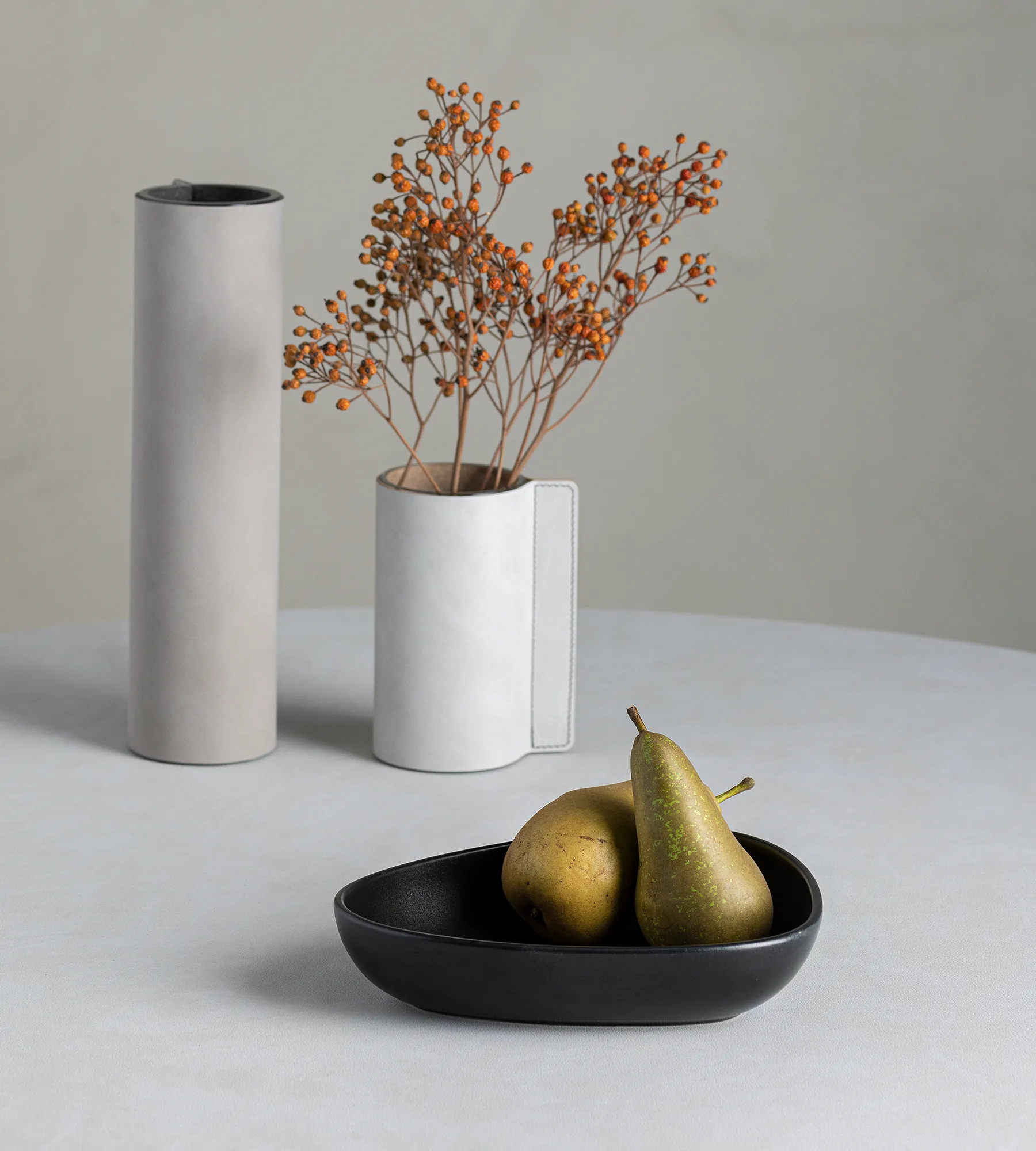 Curve Stoneware 深盘 19x22cm, 黑色 LIND DNA